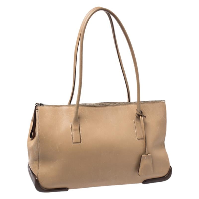 Women's Prada Beige Leather Zipped Tote