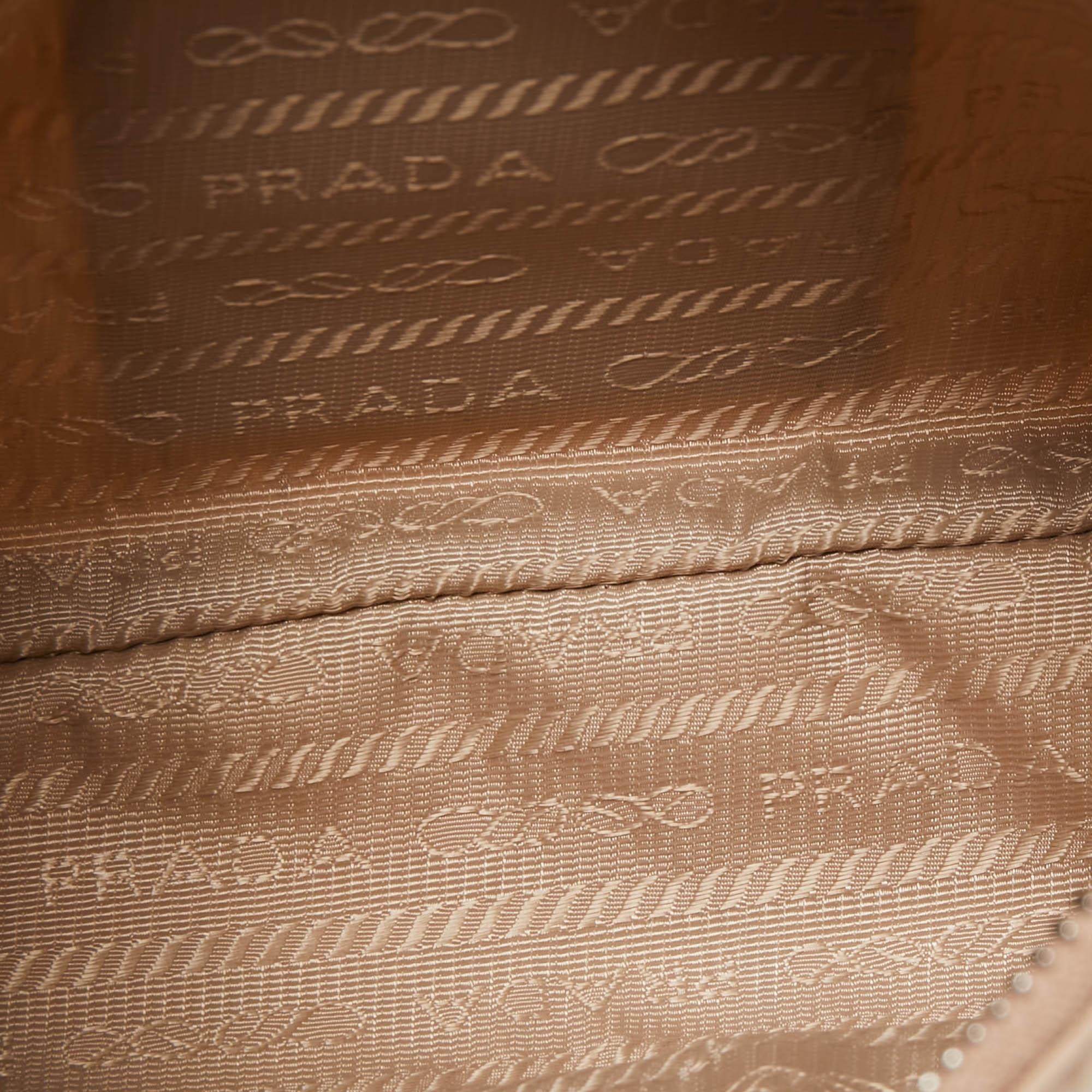 Prada Beige Nylon and Leather Re-Edition 2005 Baguette Bag 5