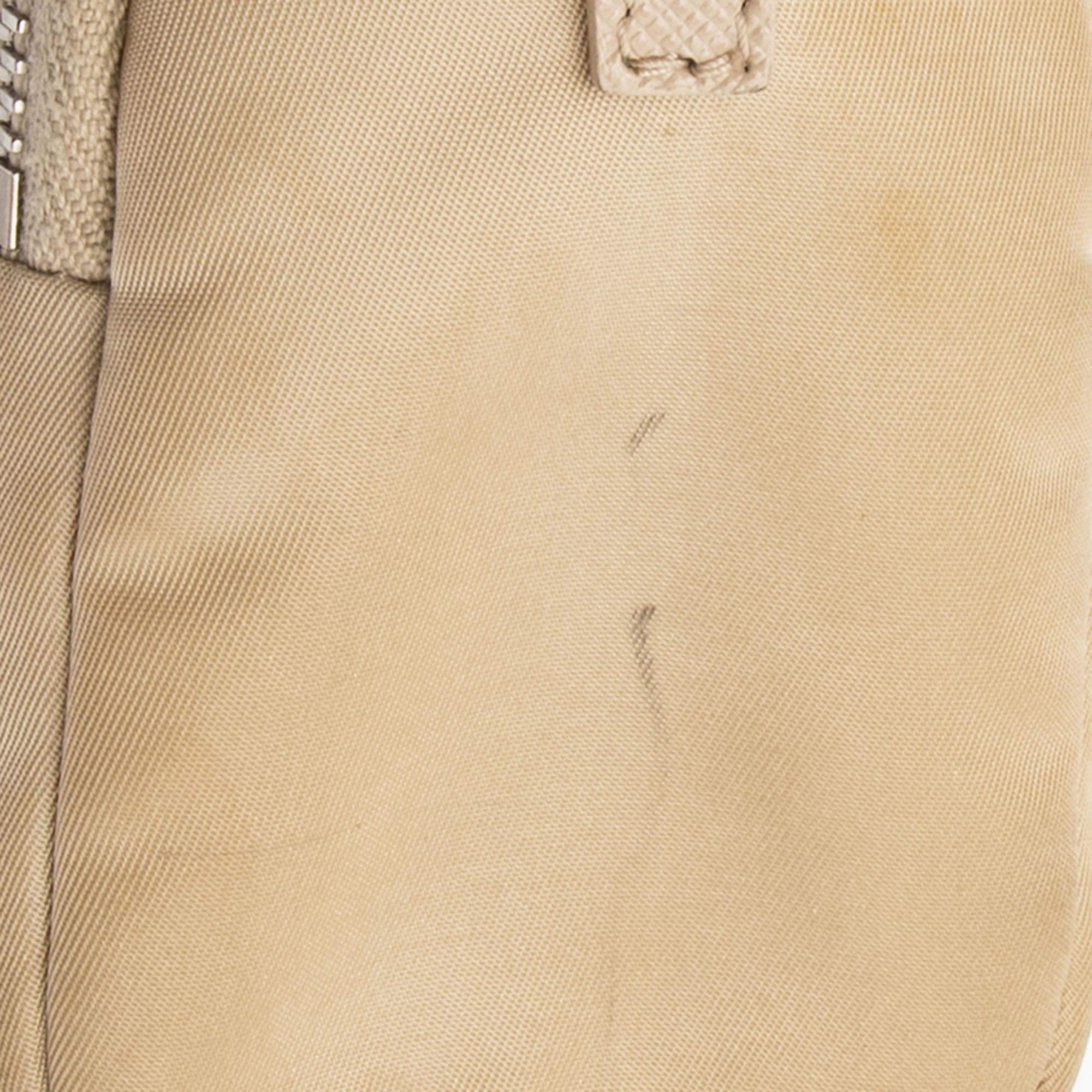 Prada Beige Nylon and Leather Re-Edition 2005 Shoulder Bag 6
