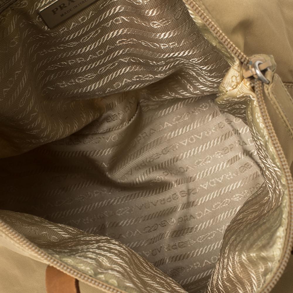 Prada Beige Nylon and Leather Zip Tote In Fair Condition In Dubai, Al Qouz 2