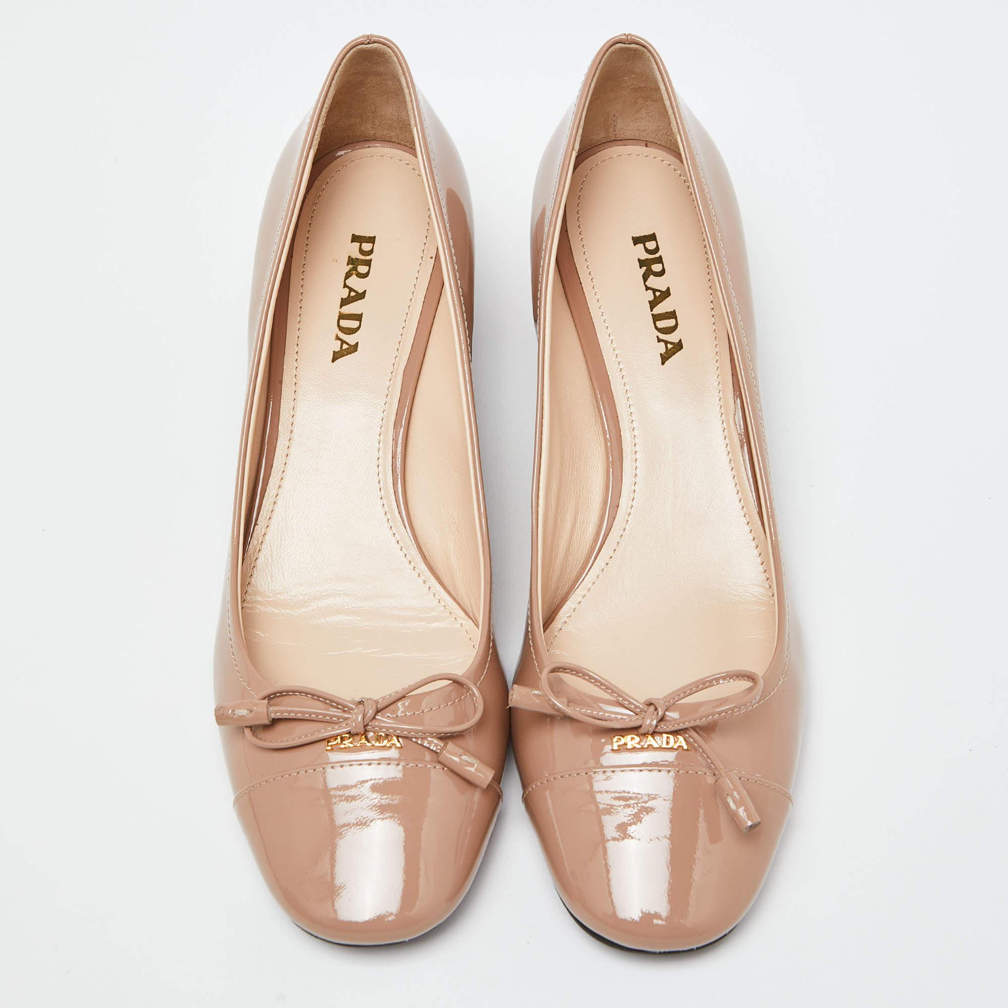 Exhibit an elegant style with this pair of pumps. These elegant shoes are crafted from quality materials. They are set on durable soles and sleek heels.

Includes
Original Box, Info Booklet