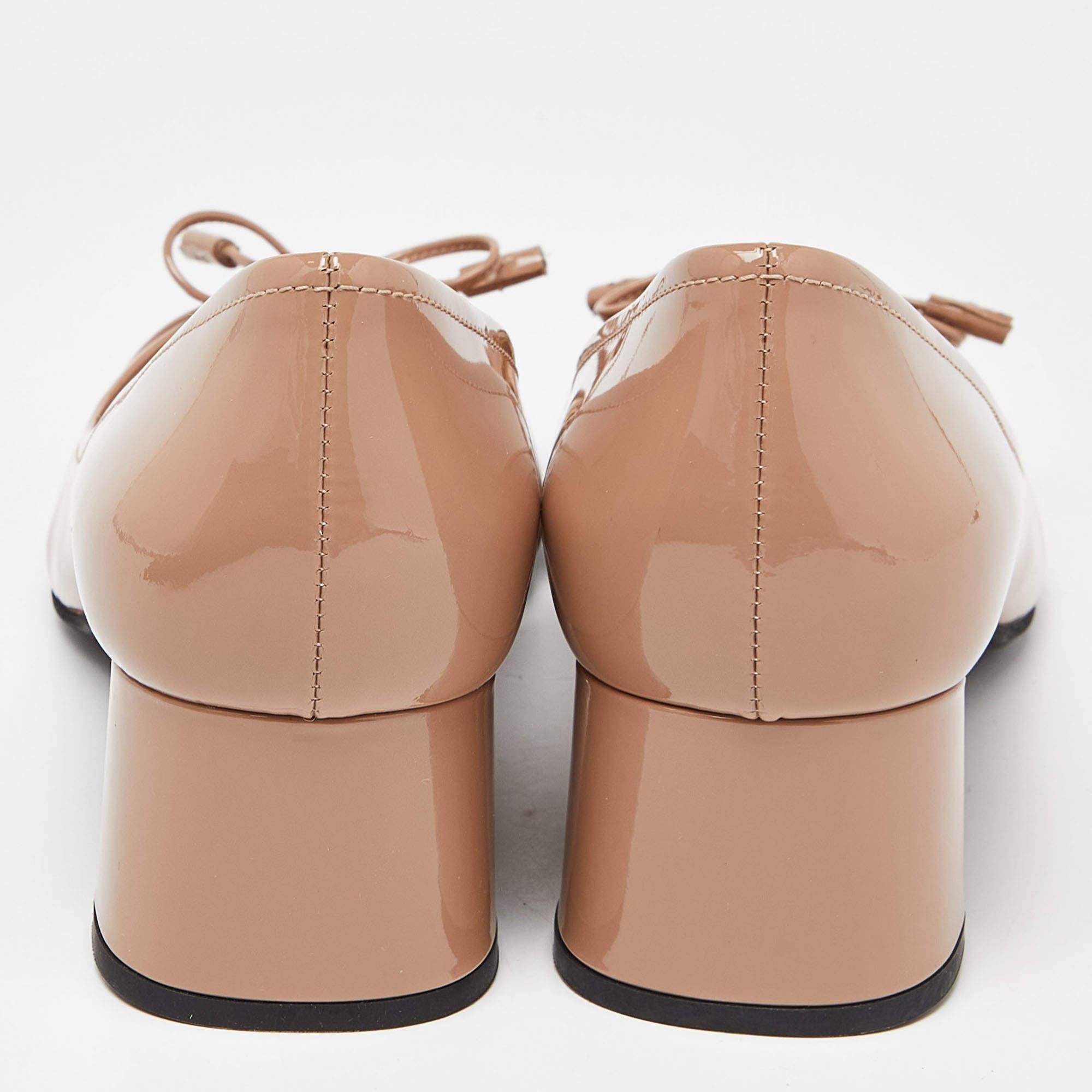 Women's Prada Beige Patent Leather Bow Block Heel Pumps Size 40