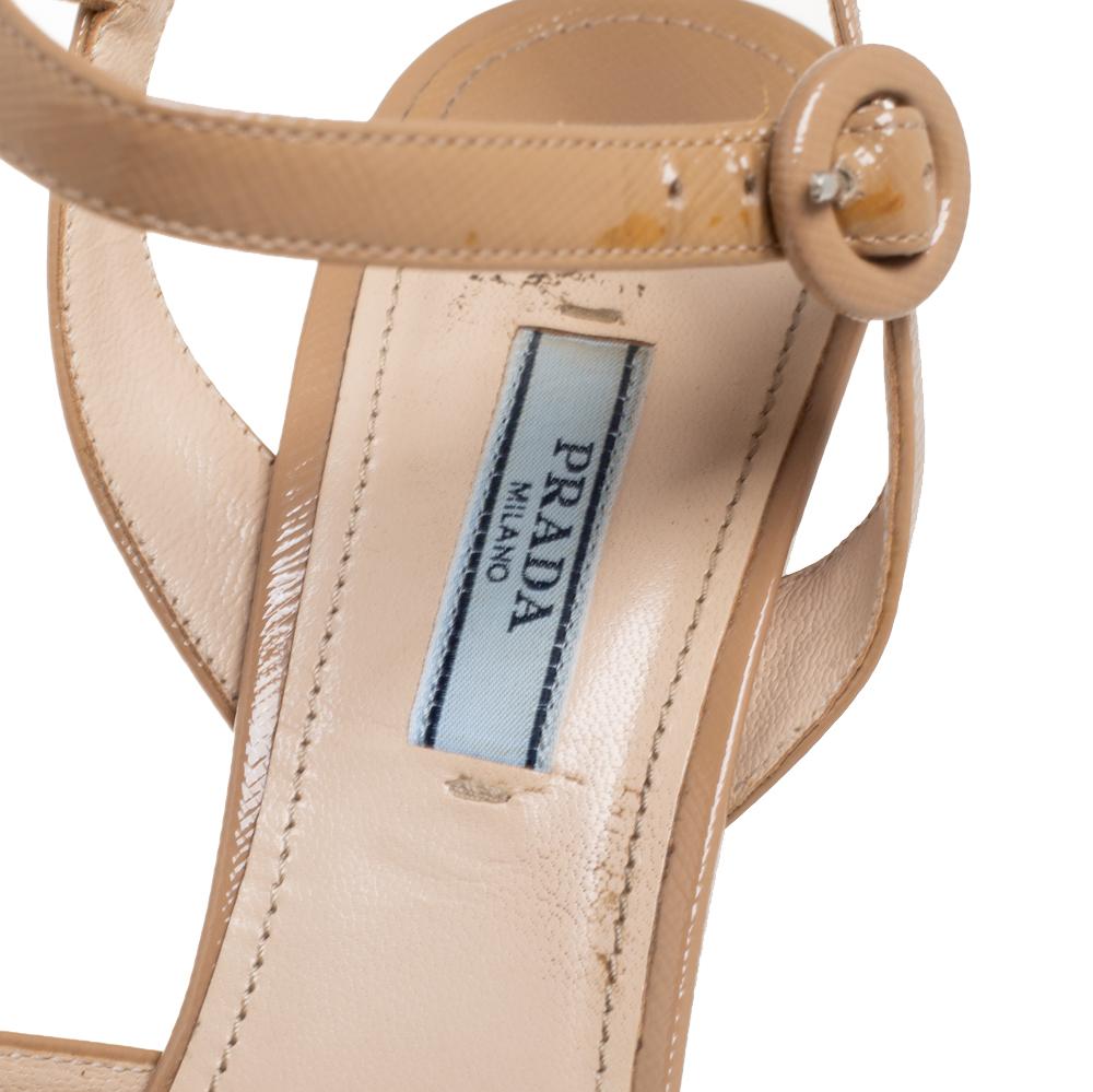 Prada Beige Patent Leather Platform Ankle Strap Sandals Size 39 In Good Condition For Sale In Dubai, Al Qouz 2