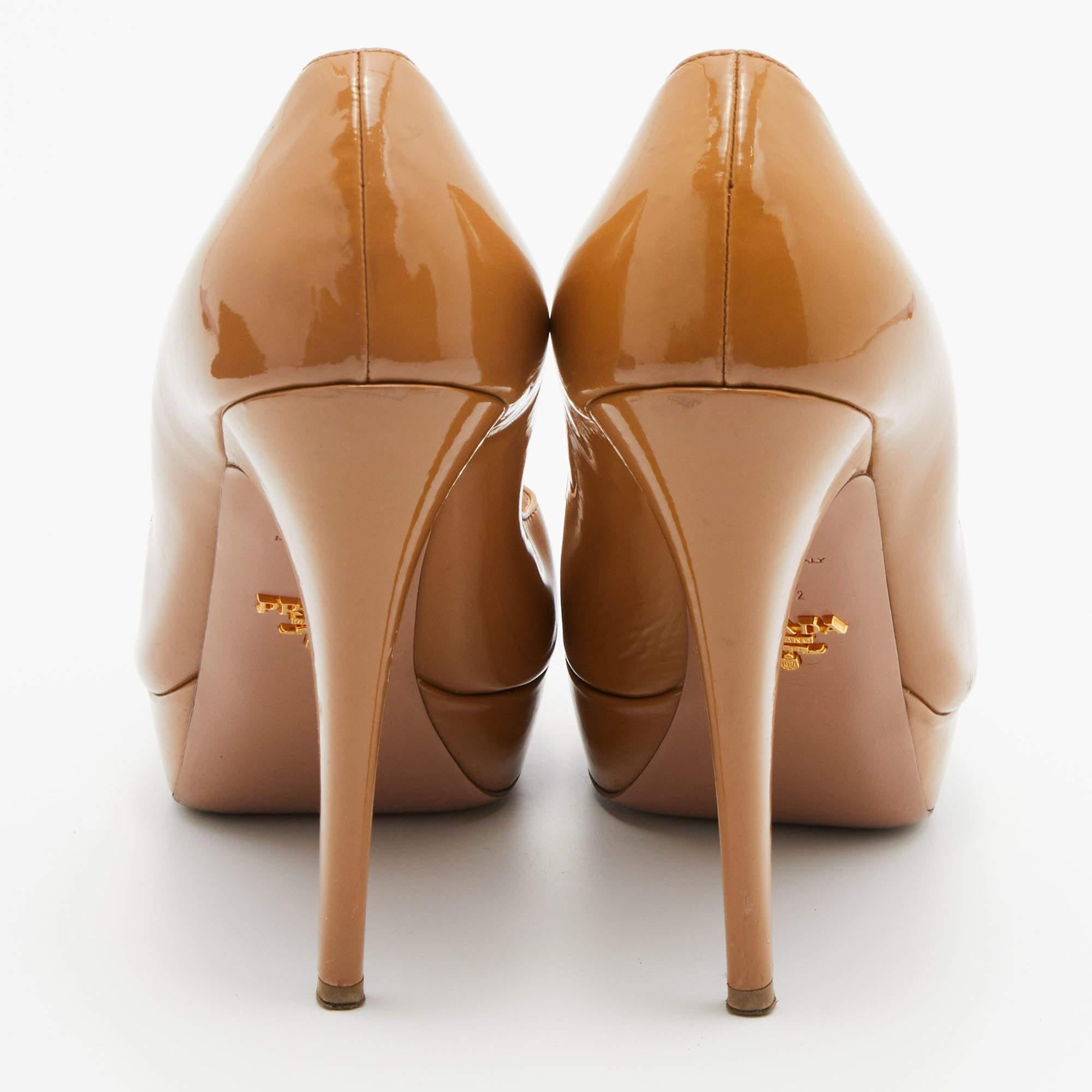 Prada Beige Patent Leather Platform Pumps Size 38.5 For Sale 1