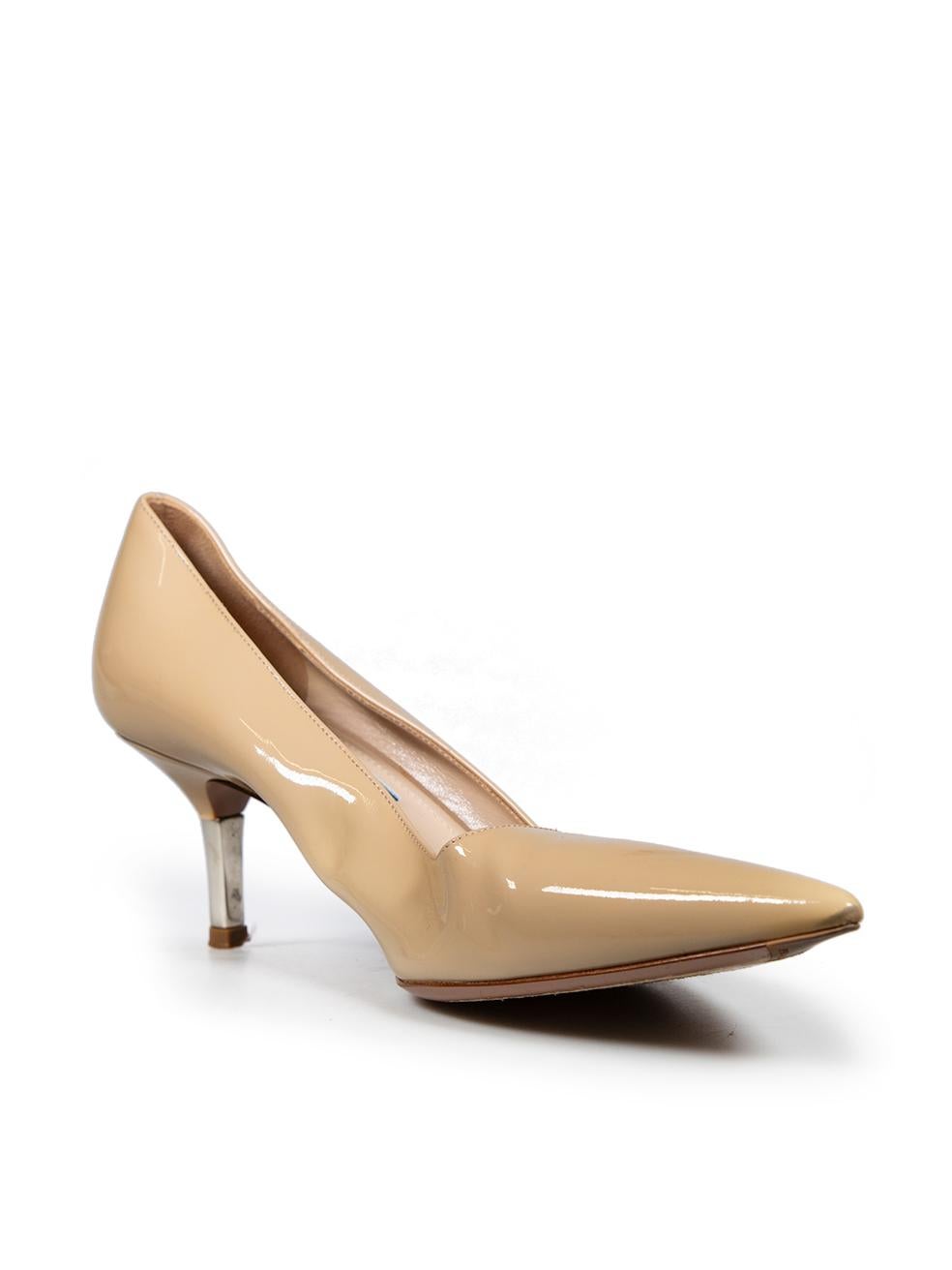 CONDITION is Good. Minor wear to the shoes is evident, there are small marks on the toe box, the tip of the left shoe, the right outer collar and the rear. The centre back stitching on the left shoe rear is slightly loose. There is creasing to the