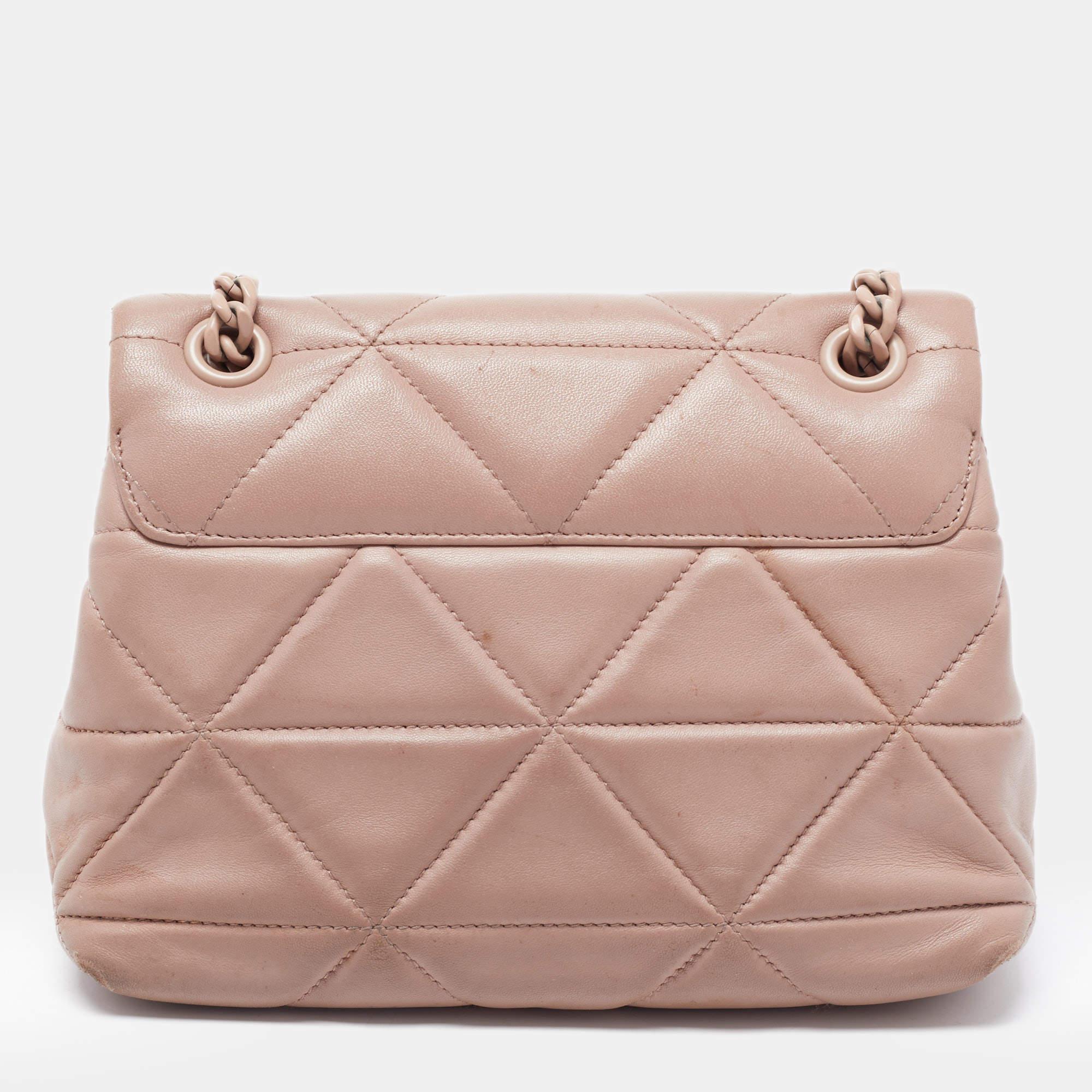 Pair it with any outfit — formal or casual and watch as it elevates your look entirely. Remain at the top of your style game with this gorgeous accessory on your shoulder.

