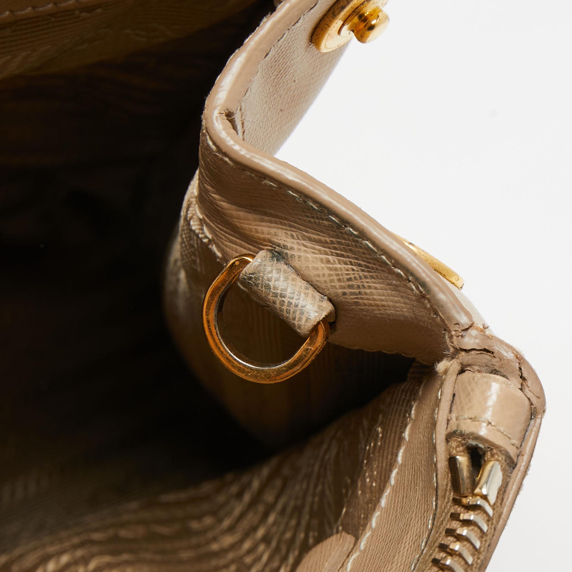Prada Beige Saffiano Leather Medium Galleria Zip Tote For Sale 11