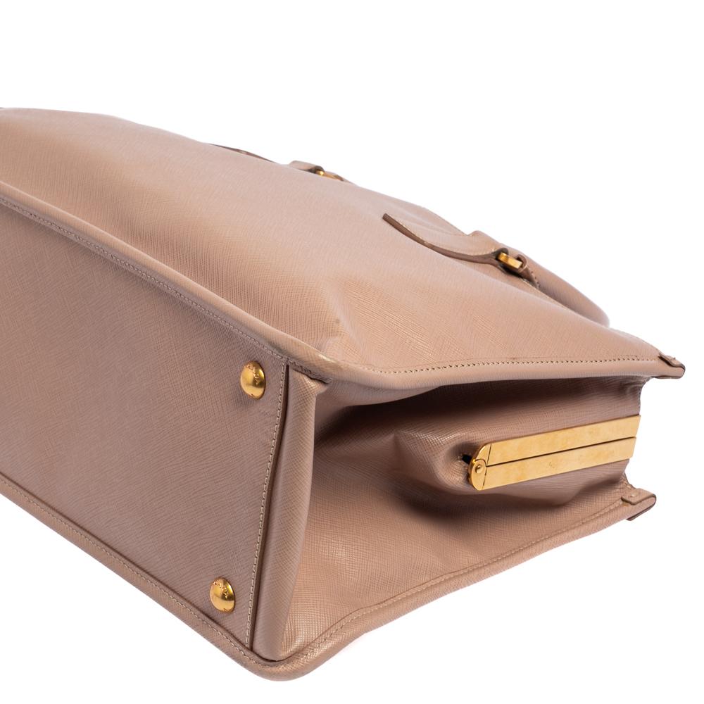 Prada Beige Saffiano Lux Lederrahmen Tote mit doppeltem Reißverschluss 5