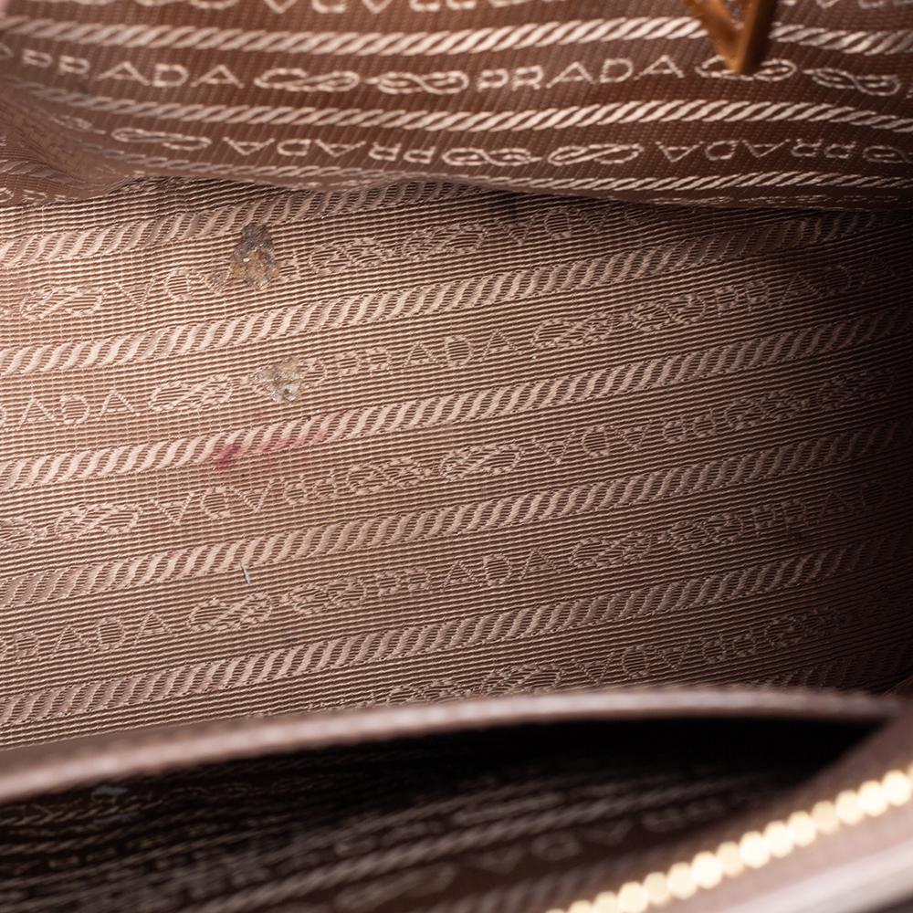 Prada Beige Saffiano Lux Leder Kleine Galleria-Tasche 6