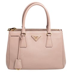 Prada Beige Saffiano Lux Leder Kleine Galleria-Tasche