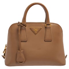 Sac Prada en cuir verni Saffiano Lux Beige:: petit modèle Promenade