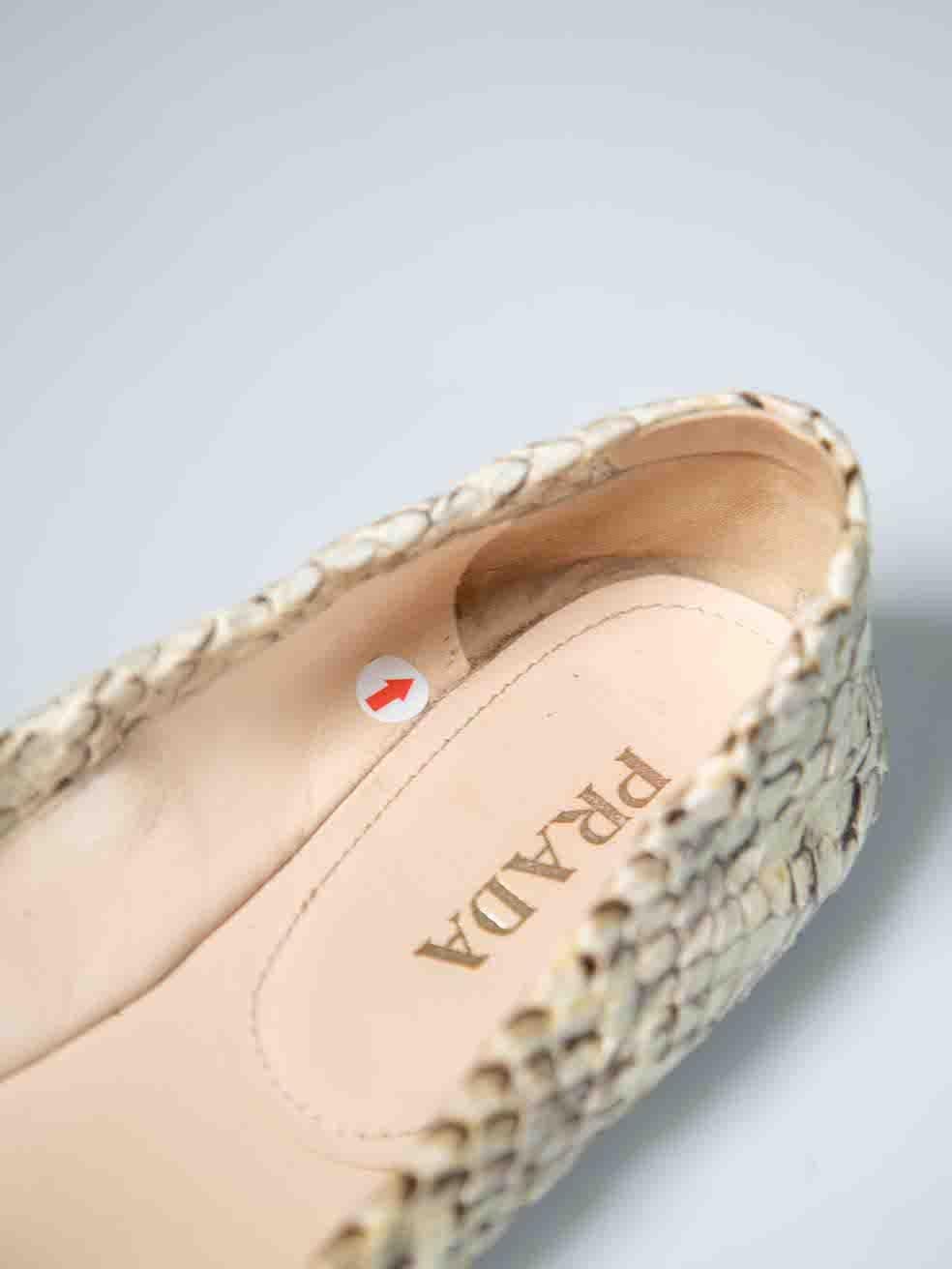 Prada Beige Snakeskin Bow Accent Ballet Flats Size IT 40 For Sale 3