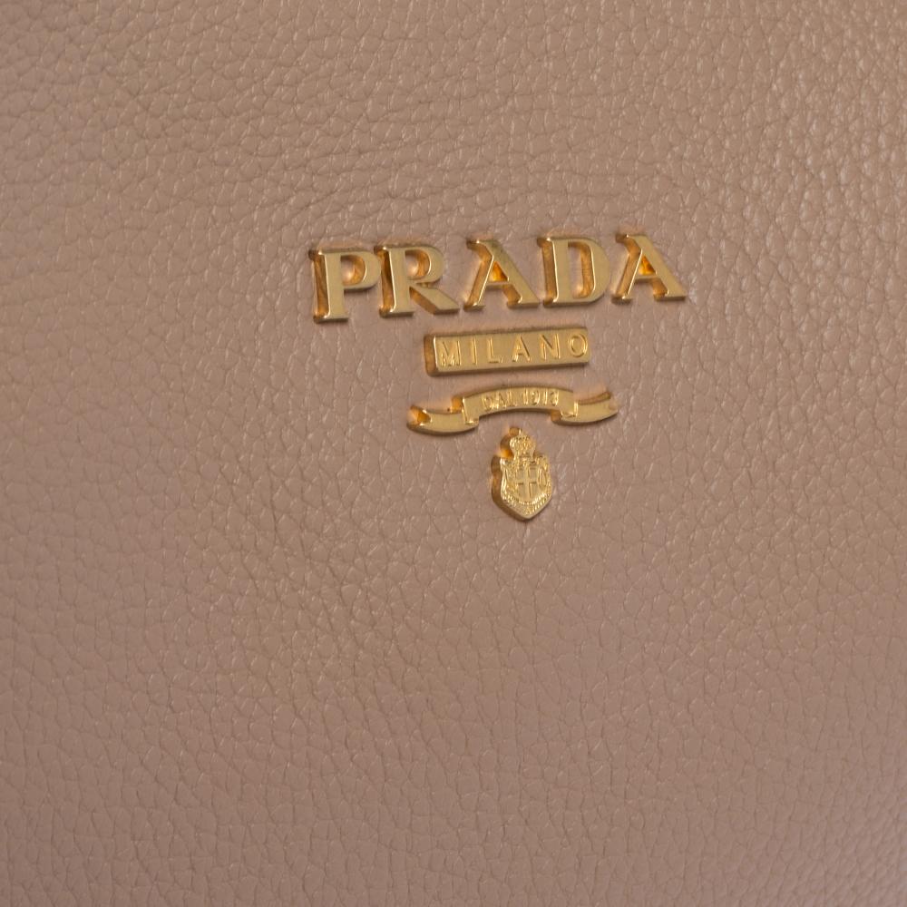 Prada Beige Vitello Phenix Leather Shoulder Bag In Excellent Condition In Dubai, Al Qouz 2