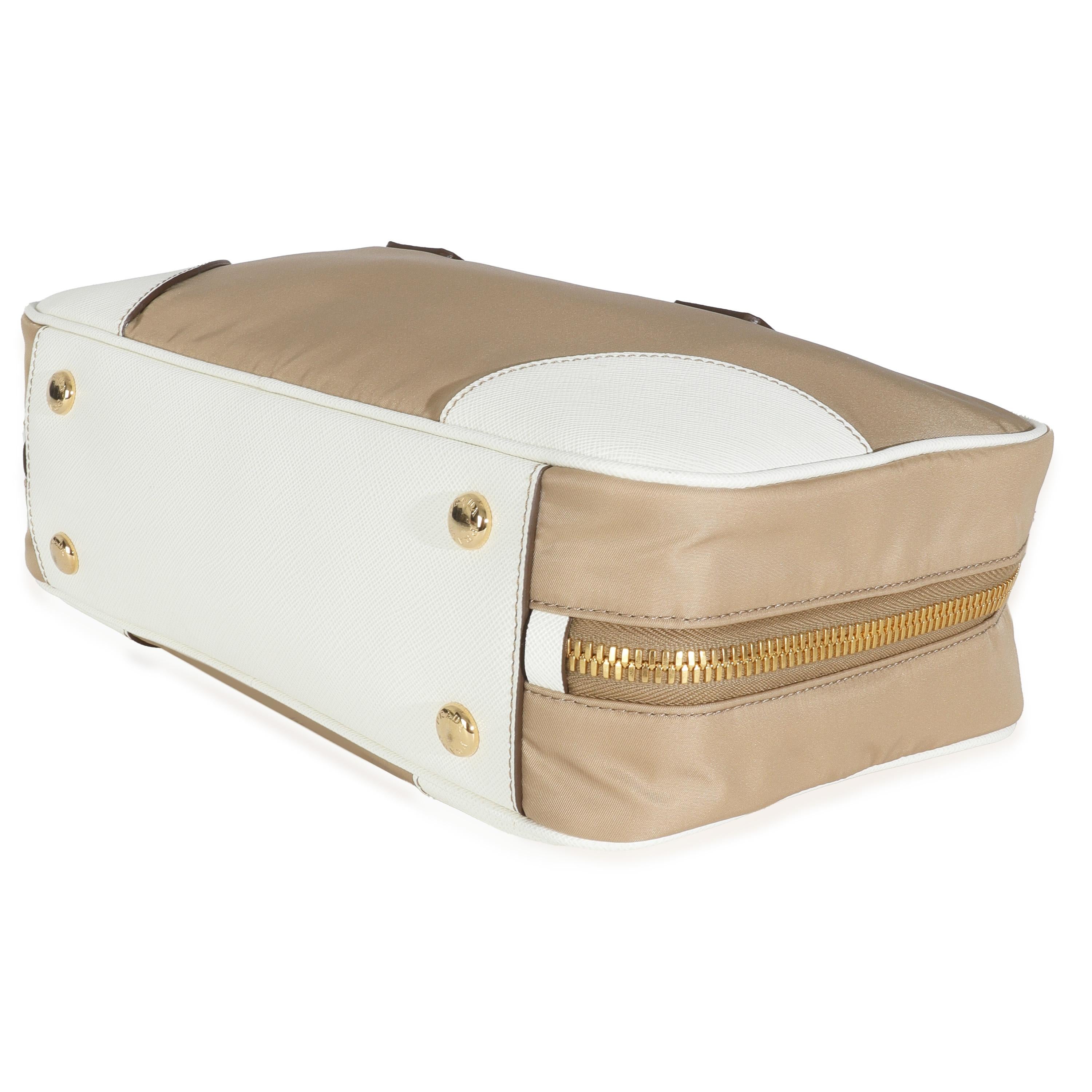 Prada Beige White Re-Nylon Saffiano Medium Re-Edition 1978 en vente 1