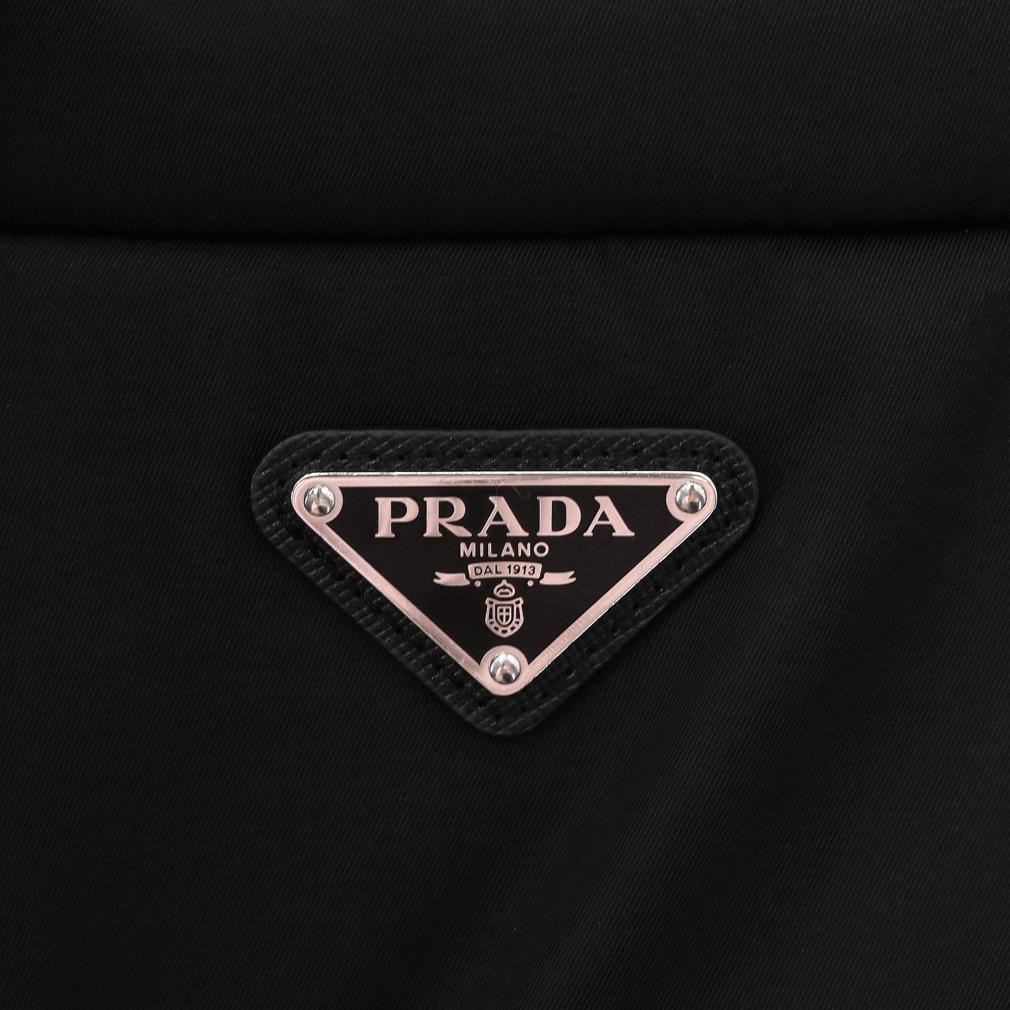 Piumino imbottito Prada con cintura 2