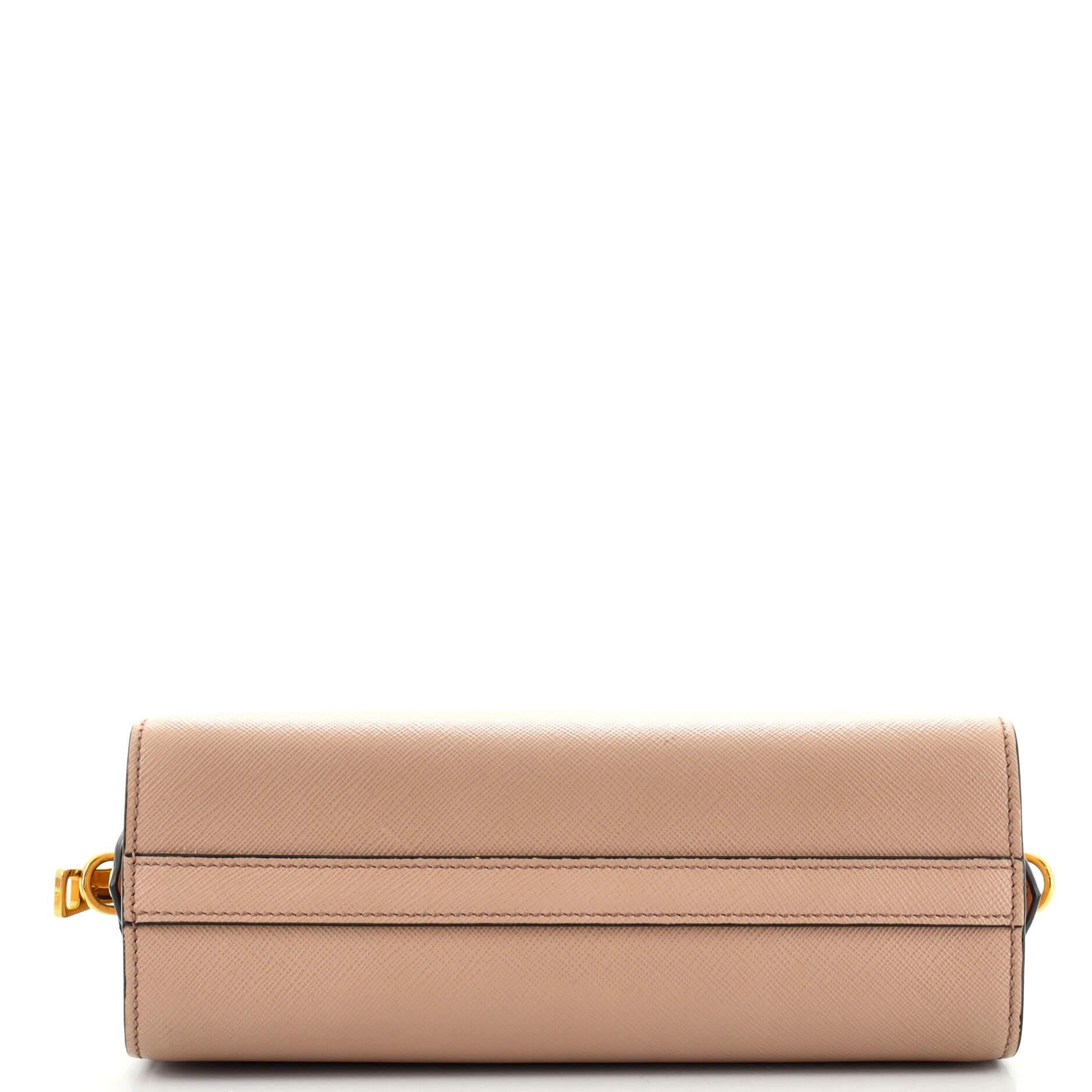 Prada Bibliotheque Crossbody aus Saffiano-Leder im Zustand „Gut“ in NY, NY