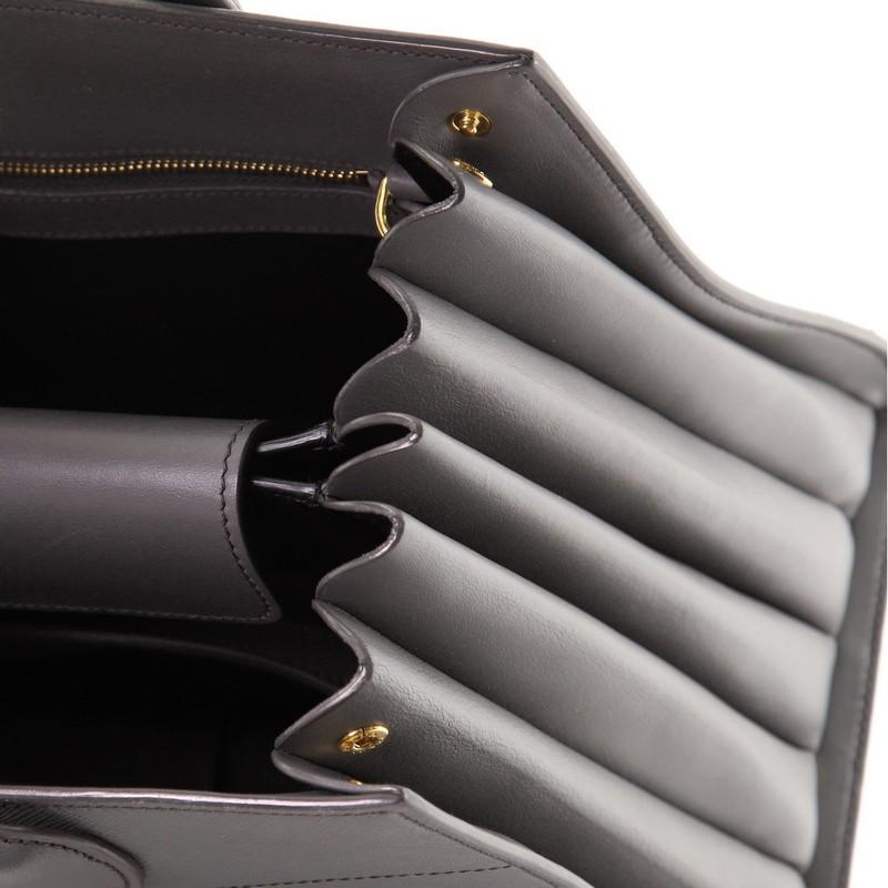 prada bibliotheque medium