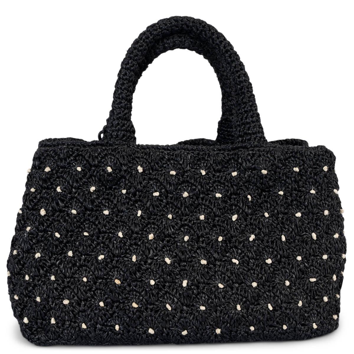 PRADA black 2017 RAFFIA POIS SMALL CANAPA Tote Bag In Excellent Condition For Sale In Zürich, CH