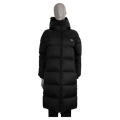 PRADA Schwarz 2020 RE-NYLON FUR TRIM DOWN PUFFER Mantel Jacke 38 XS