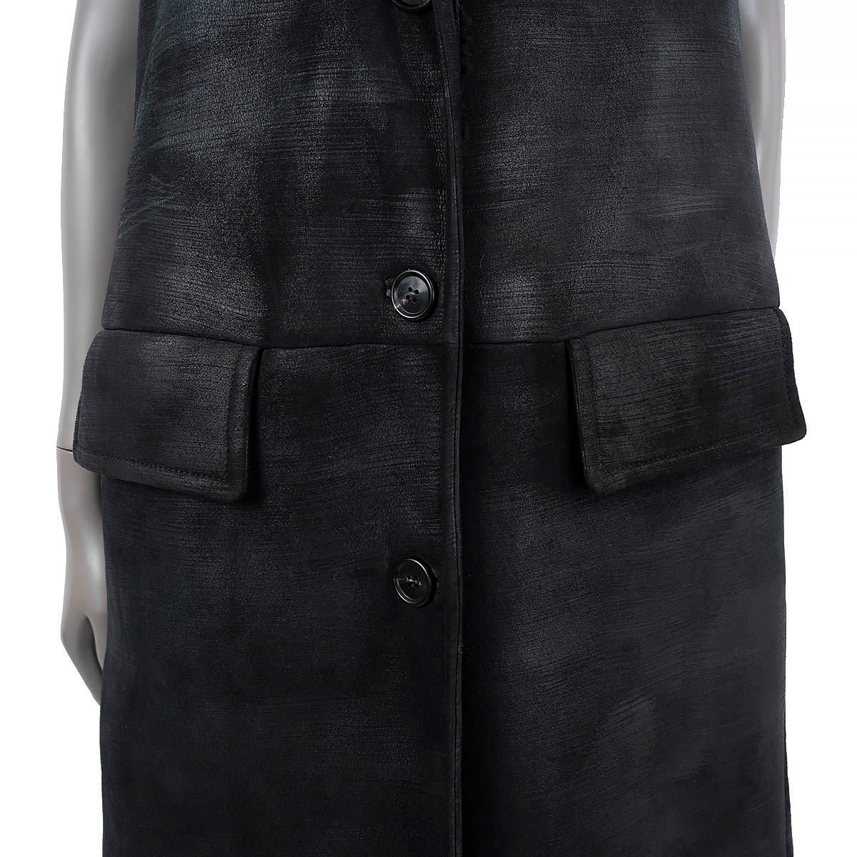 Women's PRADA black 2020 SHEARLING LINED DISTRESSED SUEDE VEST Coat Jacket 40 S For Sale