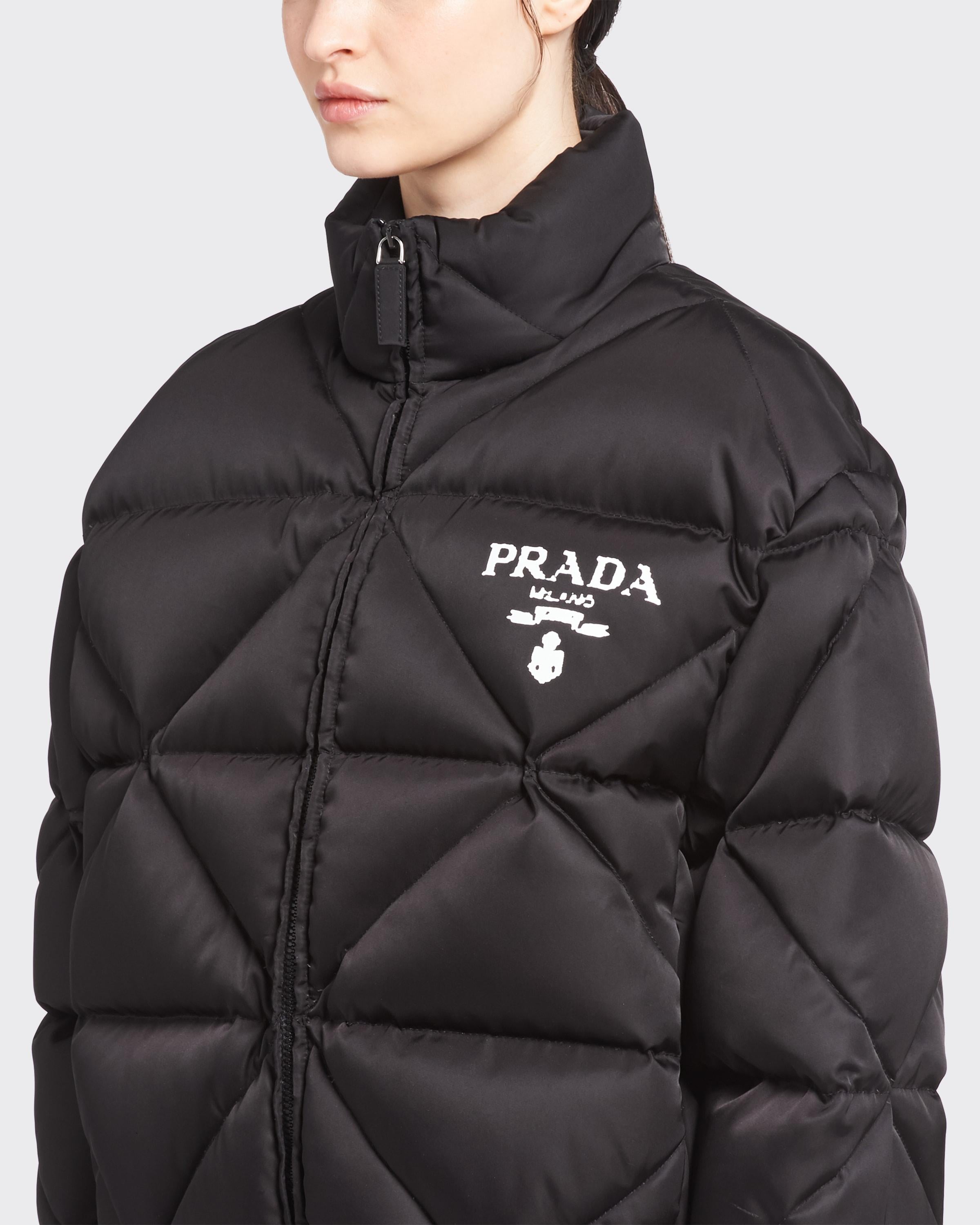 PRADA black 2022 RE-NYLON GABERDINE CROPPED DOWN Jacket 44 L 6