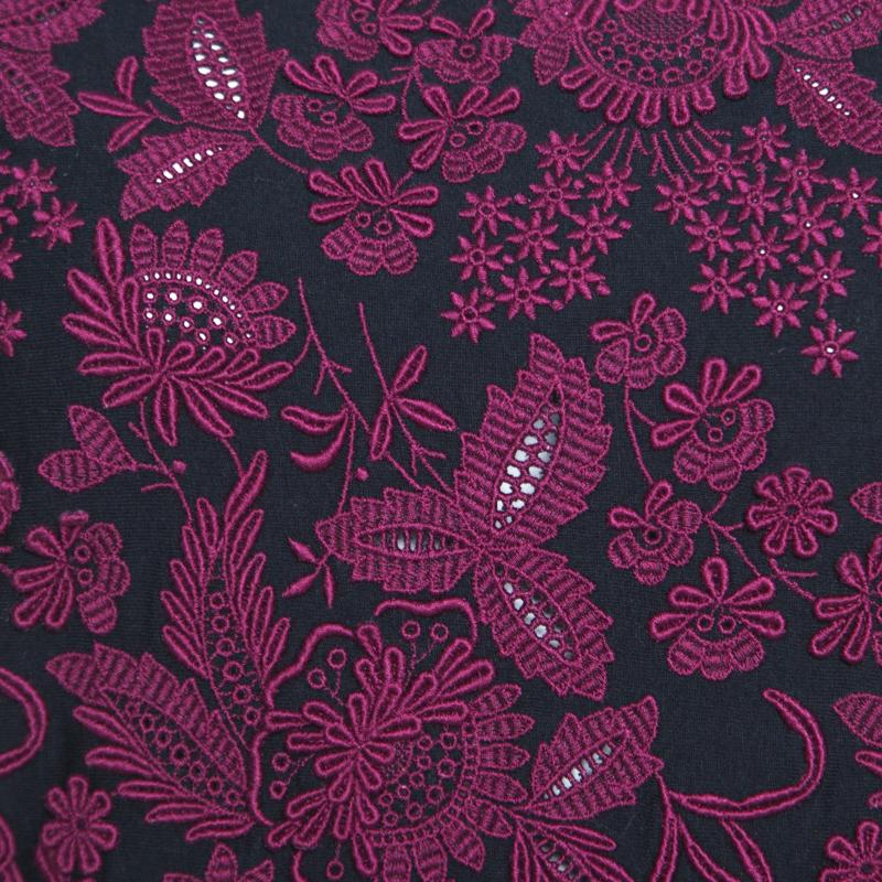 Women's Prada Black and Wine Floral Lace Applique Detail Cotton Crew Neck T Shirt XS