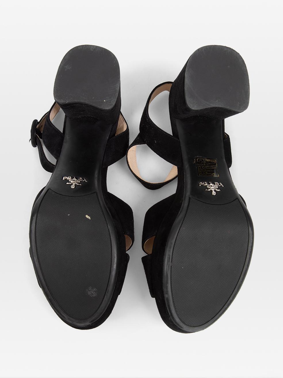 Prada Sandales en daim à lanières noires Taille IT 38 Excellent état - En vente à London, GB