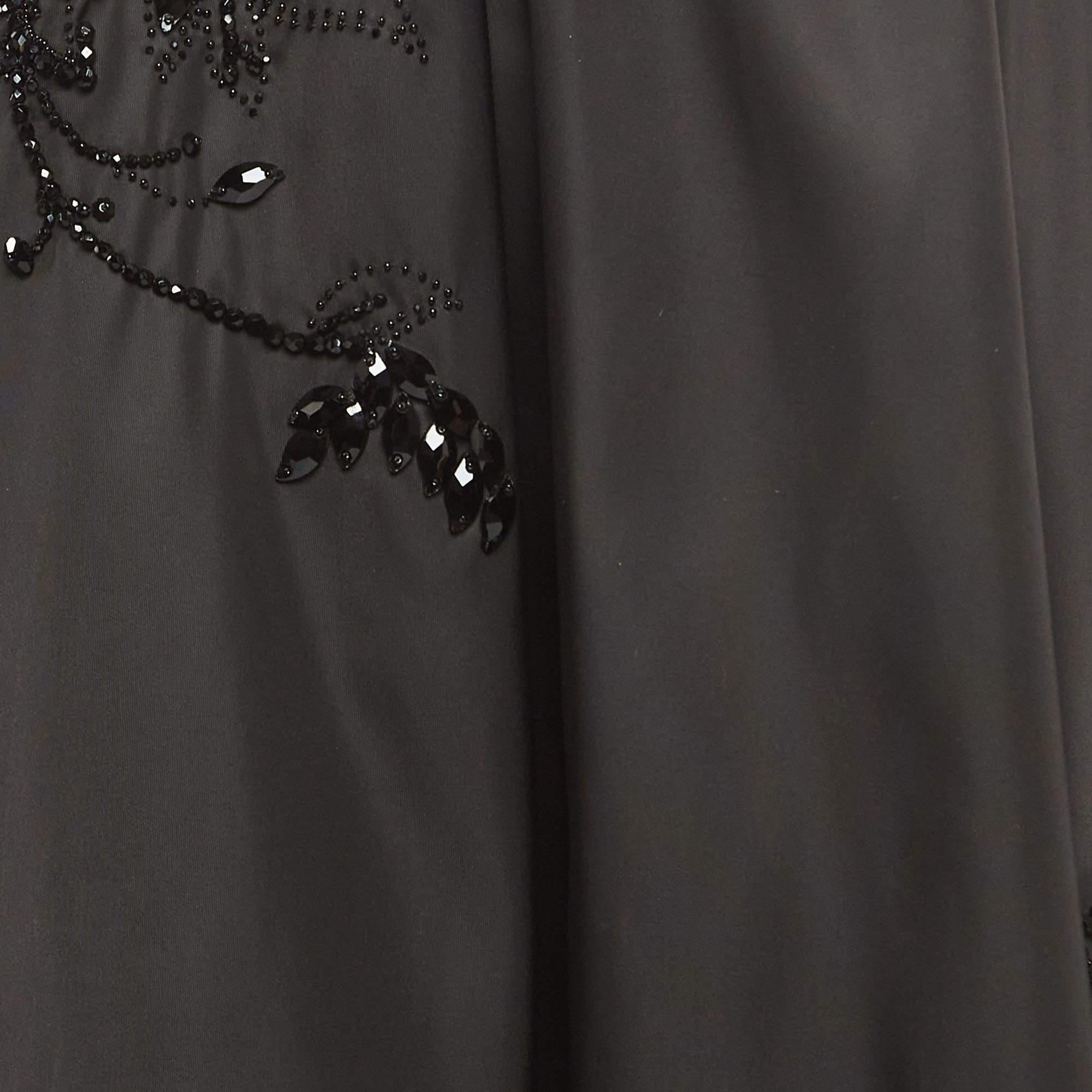 Prada Black Beaded Nylon Pleated Midi Skirt S In Excellent Condition For Sale In Dubai, Al Qouz 2