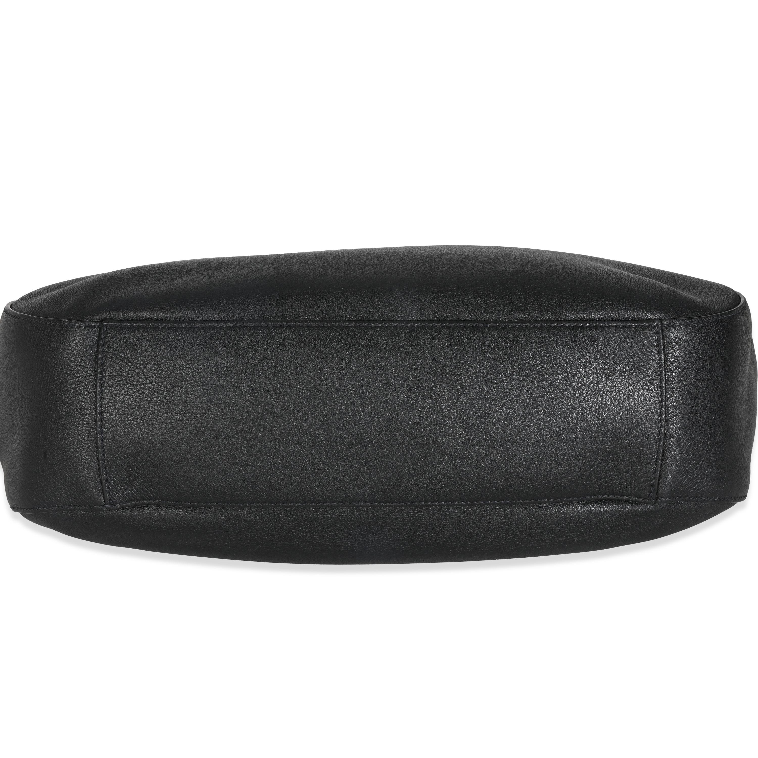 Prada - Tote grande in pelle di vitello nera con fibbia in vendita 1