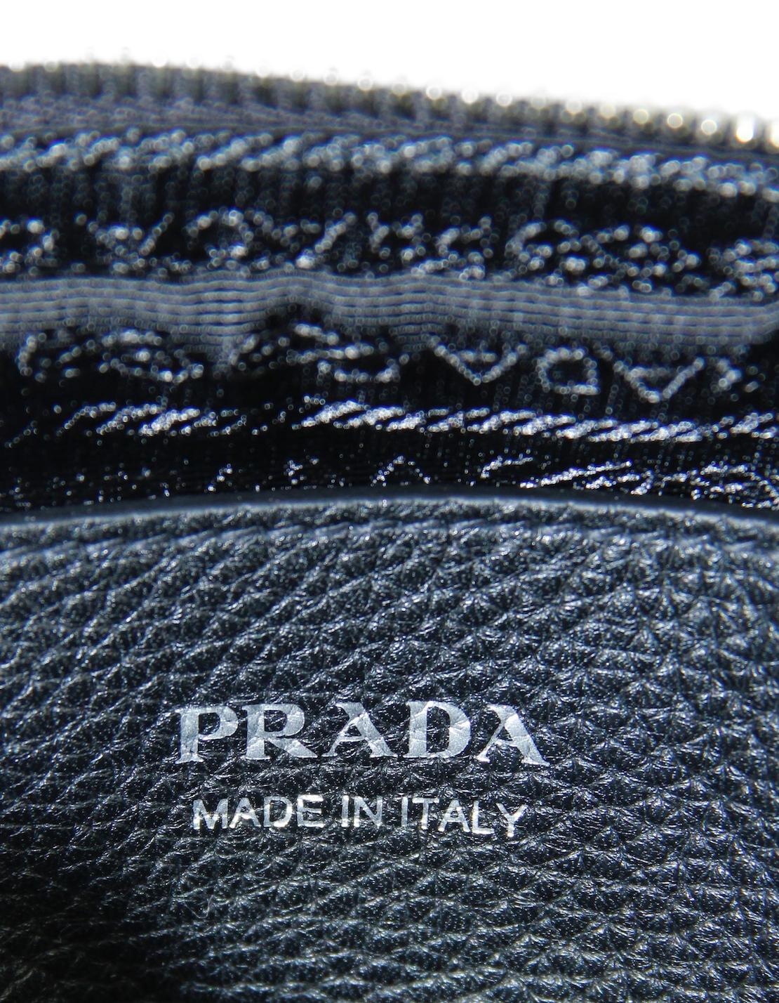 Prada Black Calfskin Leather Flou Camera Crossbody Bag w/ 2 Straps in vendita 4