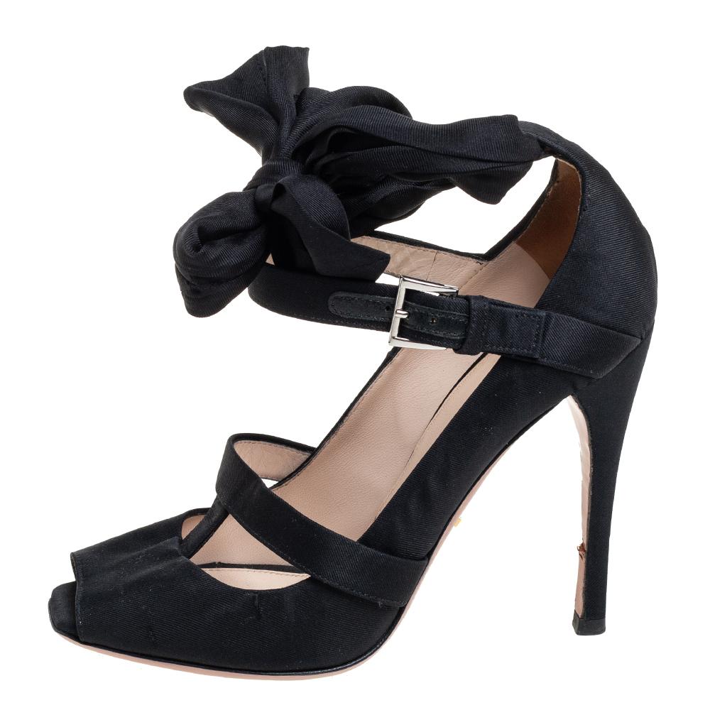 Prada Black Canvas Knot Strappy Sandals Size 36 For Sale