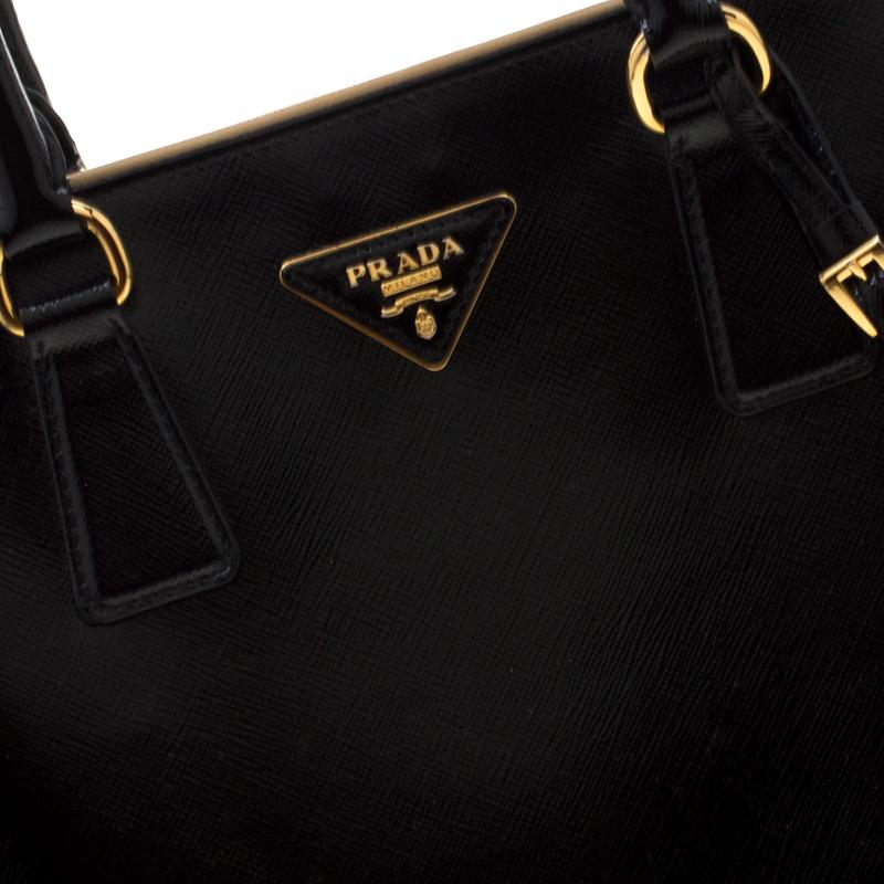 Prada Black/Cream Patent Leather Pyramid Frame Top Handle Bag 4