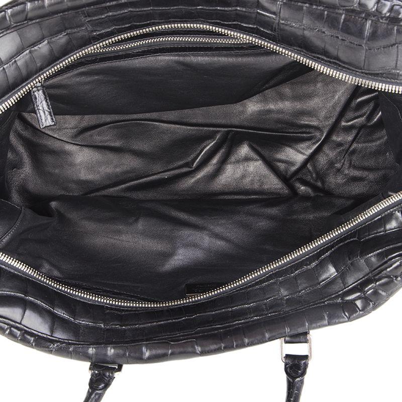 PRADA black CROCODILE large Top Handle Bag In Excellent Condition In Zürich, CH