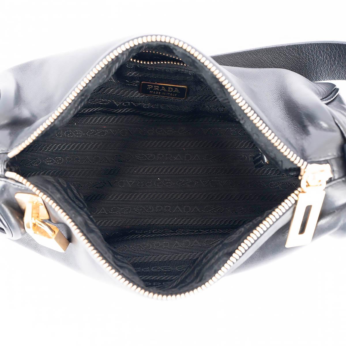 PRADA black Daino Box leather BOXY Shoulder Bag BR0094 For Sale 1