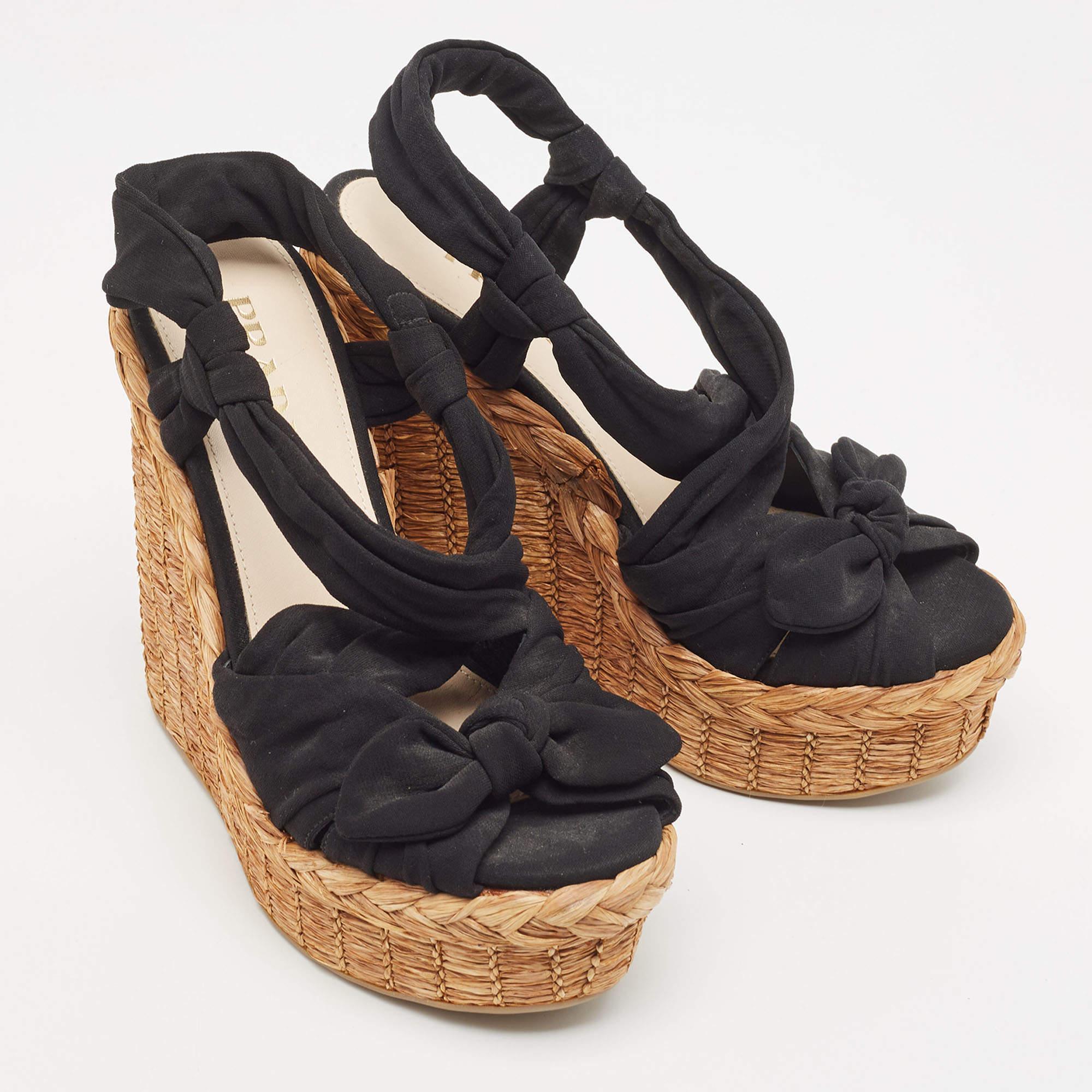 Prada Black Fabric Knotted Bow Raffia Wedge Platform Sandals Size 36 In Good Condition In Dubai, Al Qouz 2