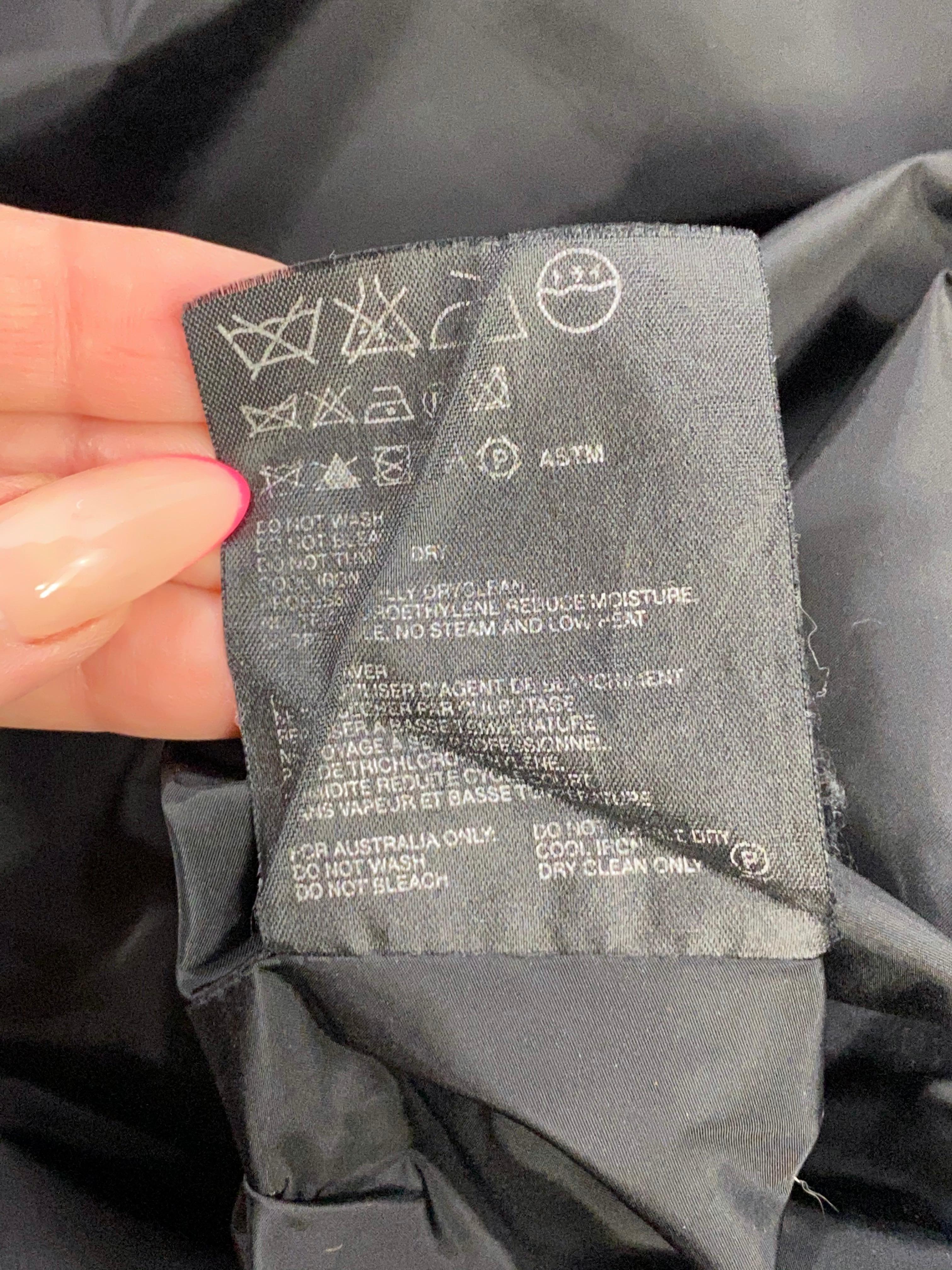 Women's PRADA Black Flare Midi Skirt Size 40 For Sale
