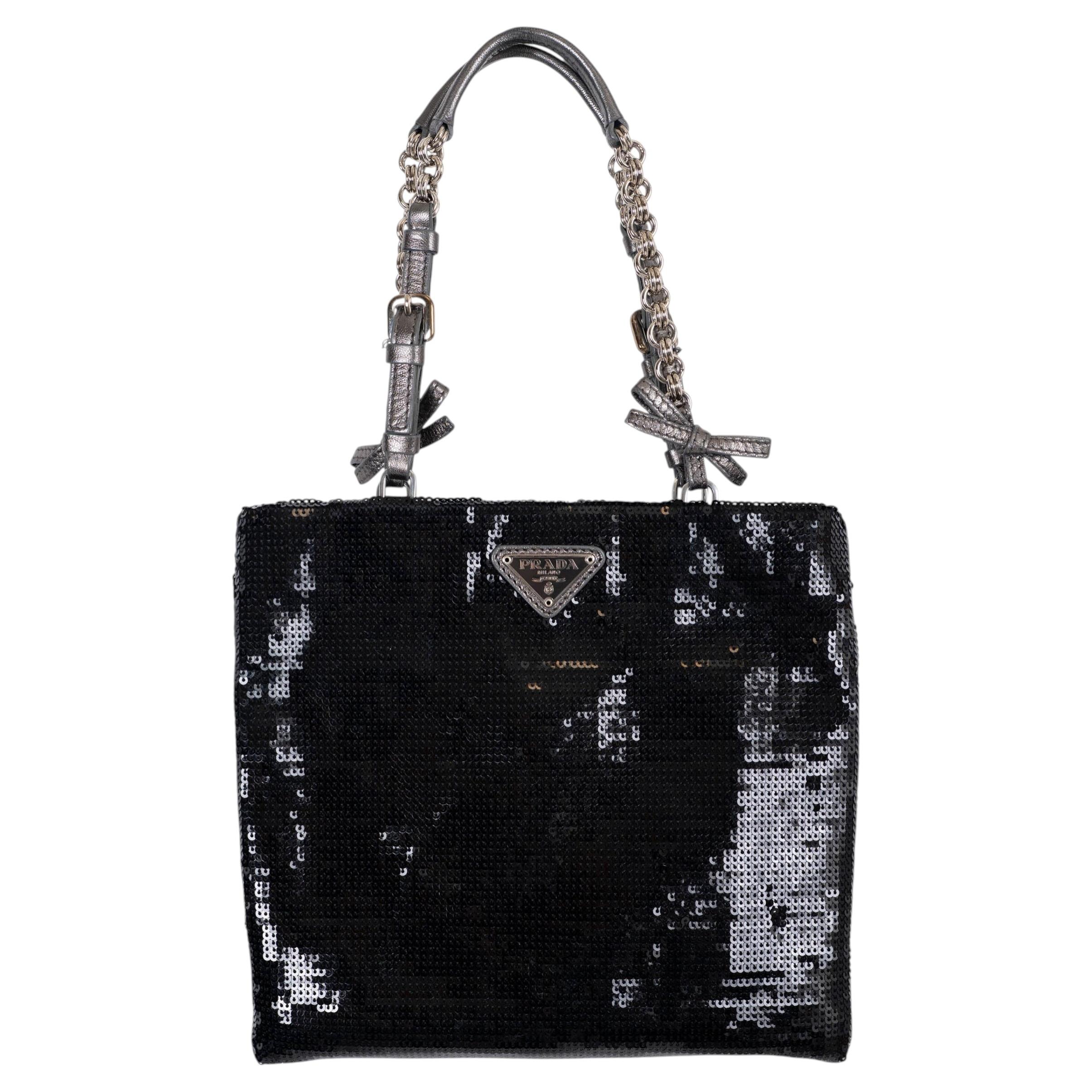 Prada Borsa da sera nera in paillettes floreale