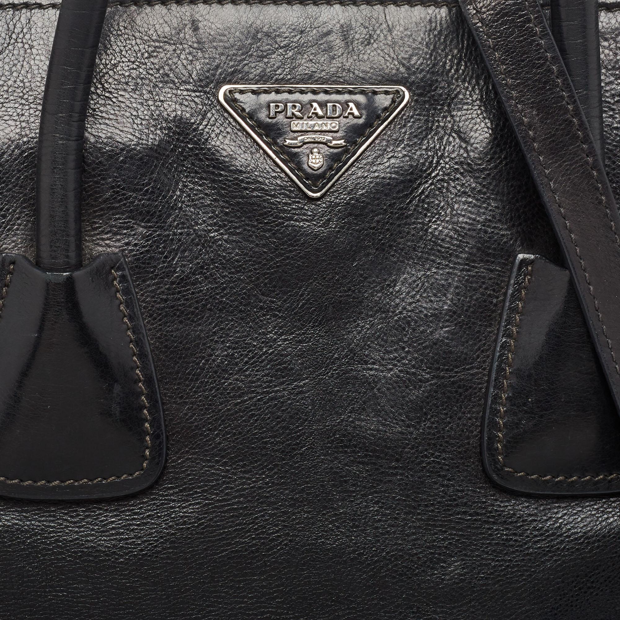 Prada Black Glazed Leather Twin Pocket Double Handle Tote For Sale 4