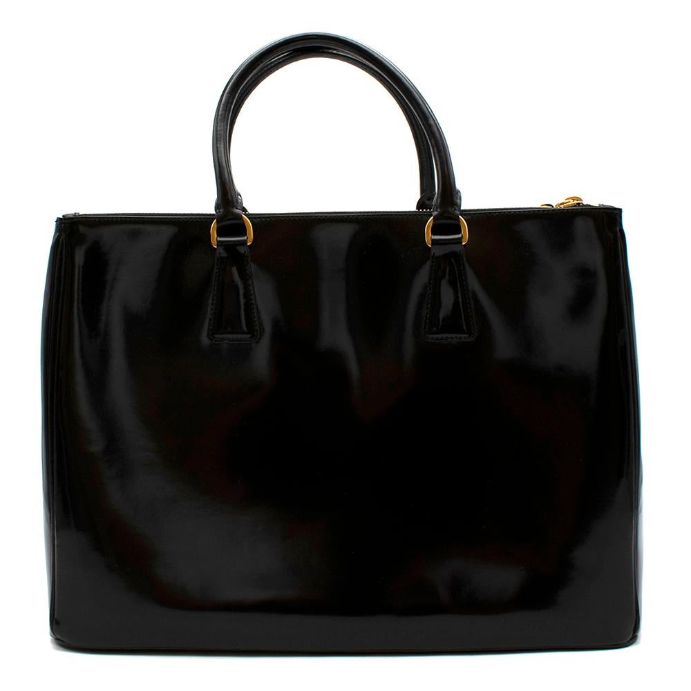 Prada Black Glossed Leather Large Galleria Bag In New Condition In London, GB