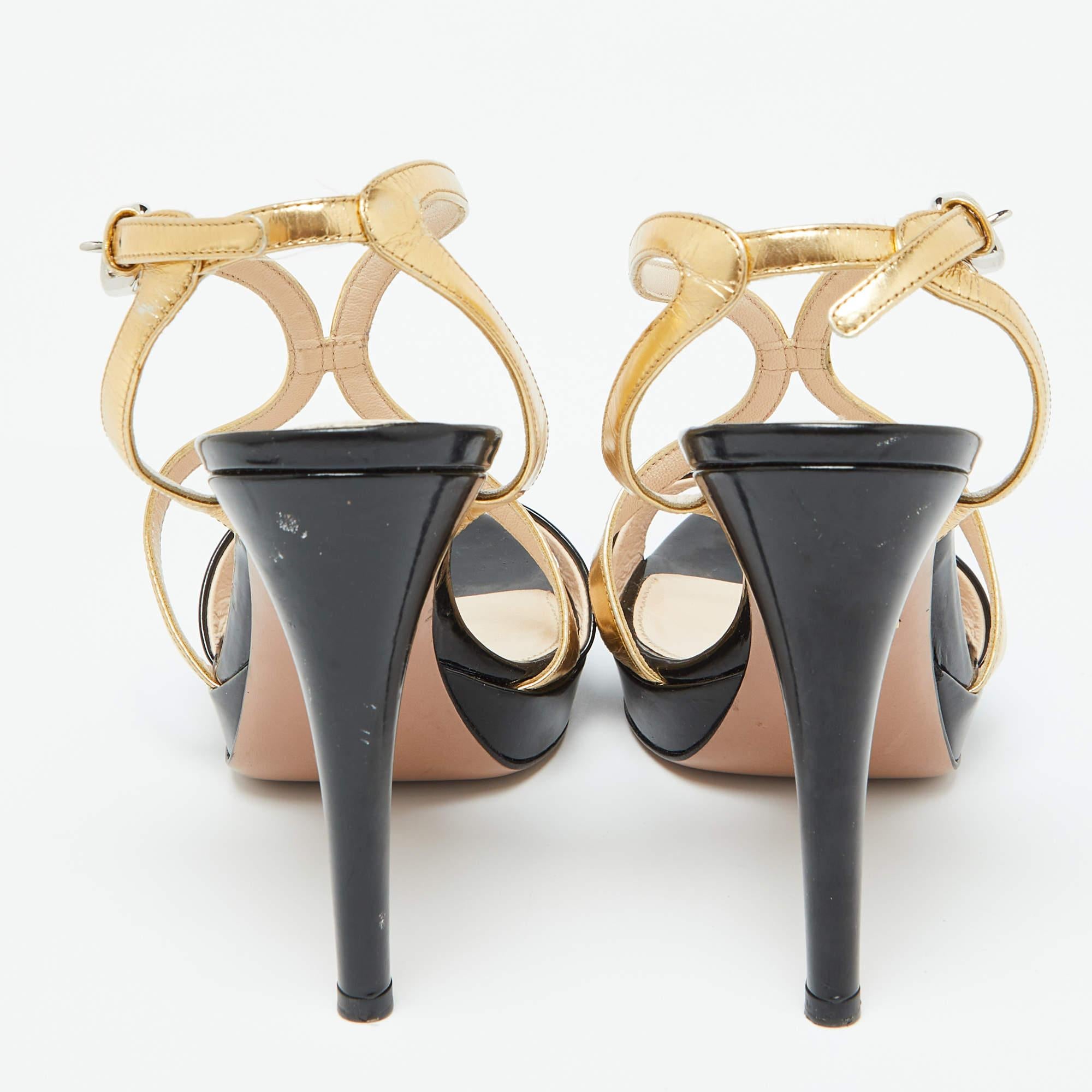 Women's Prada Black/Gold Leather Strappy Platform Sandals Size 37 For Sale