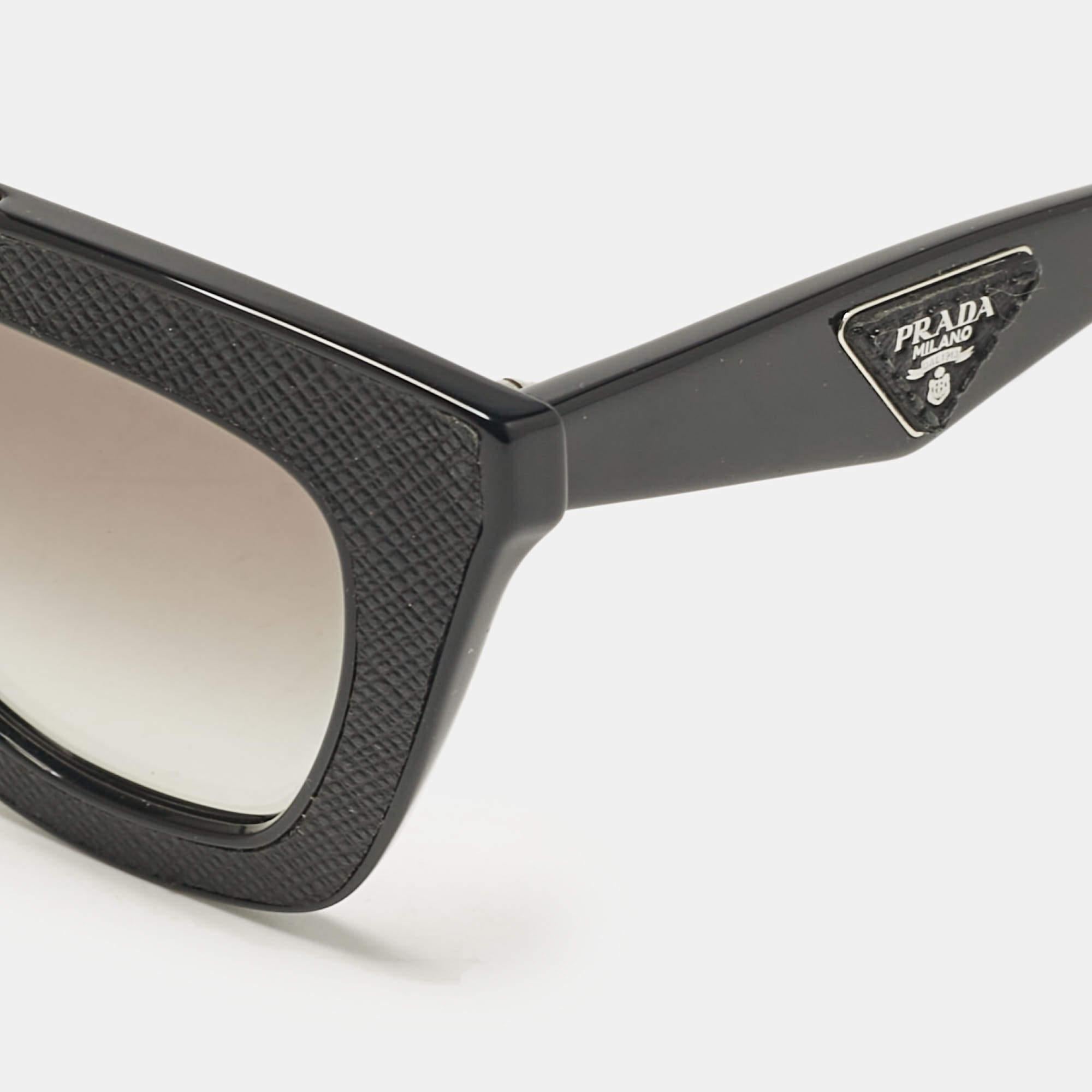 Prada Black Gradient SPR14S Cat Eye Sunglasses In Good Condition In Dubai, Al Qouz 2