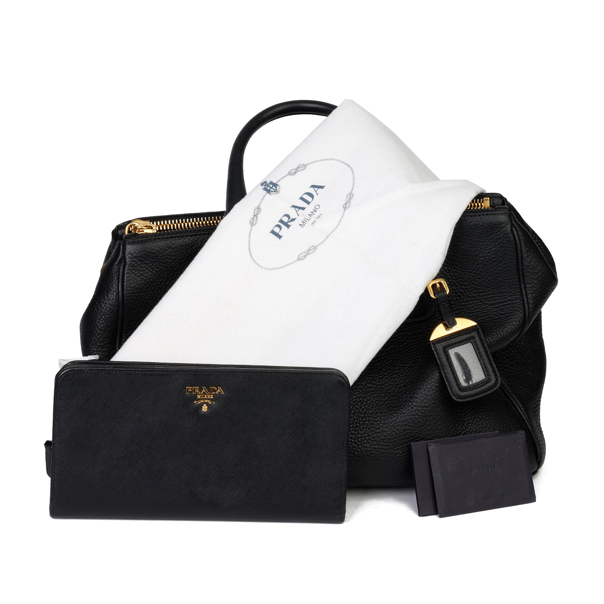 Prada Vitello Phenix Tragetasche und Brieftasche aus schwarzem genarbtem Kalbsleder 8