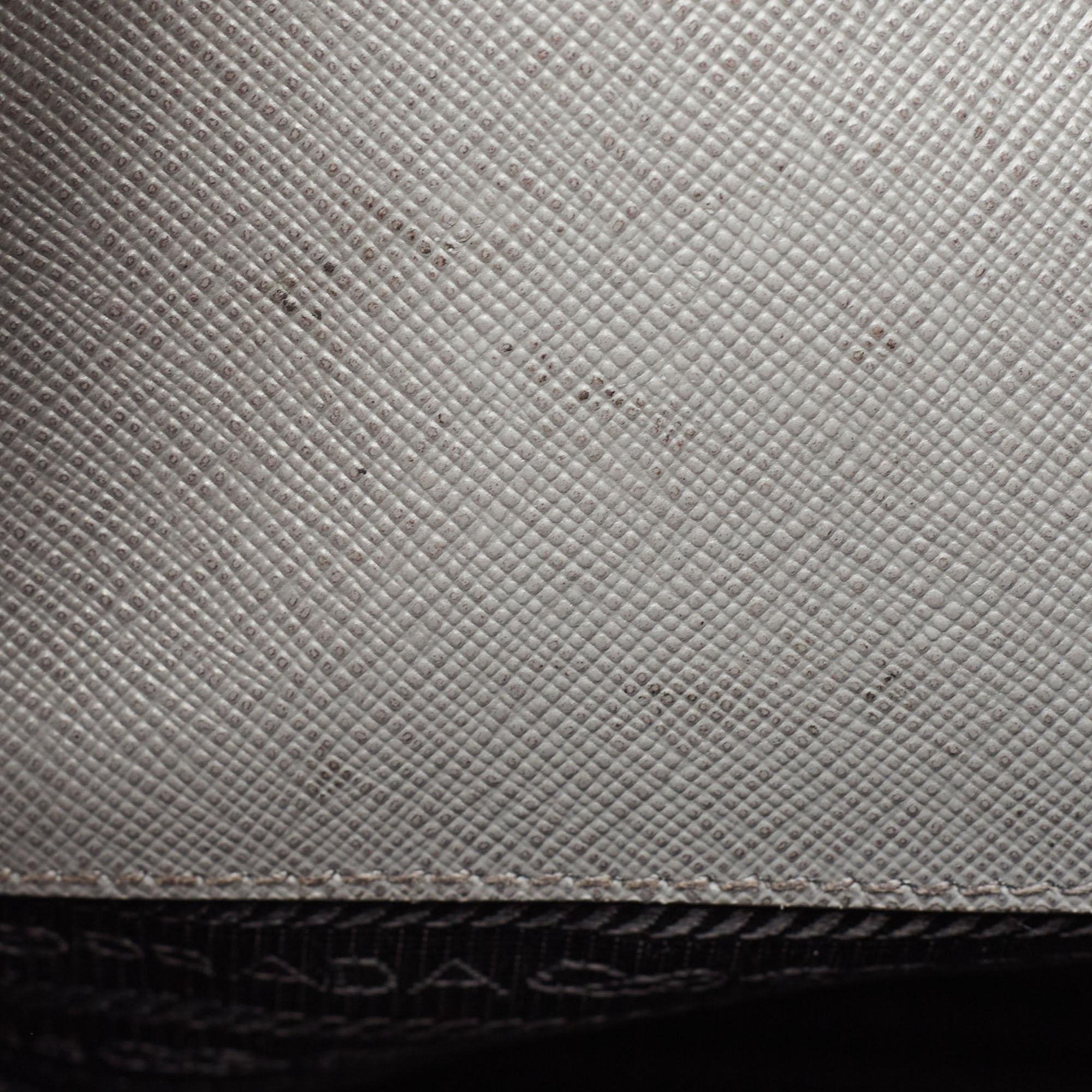 Prada Black/Grey Saffiano Lux Leather Colorblock Galleria Tote For Sale 7