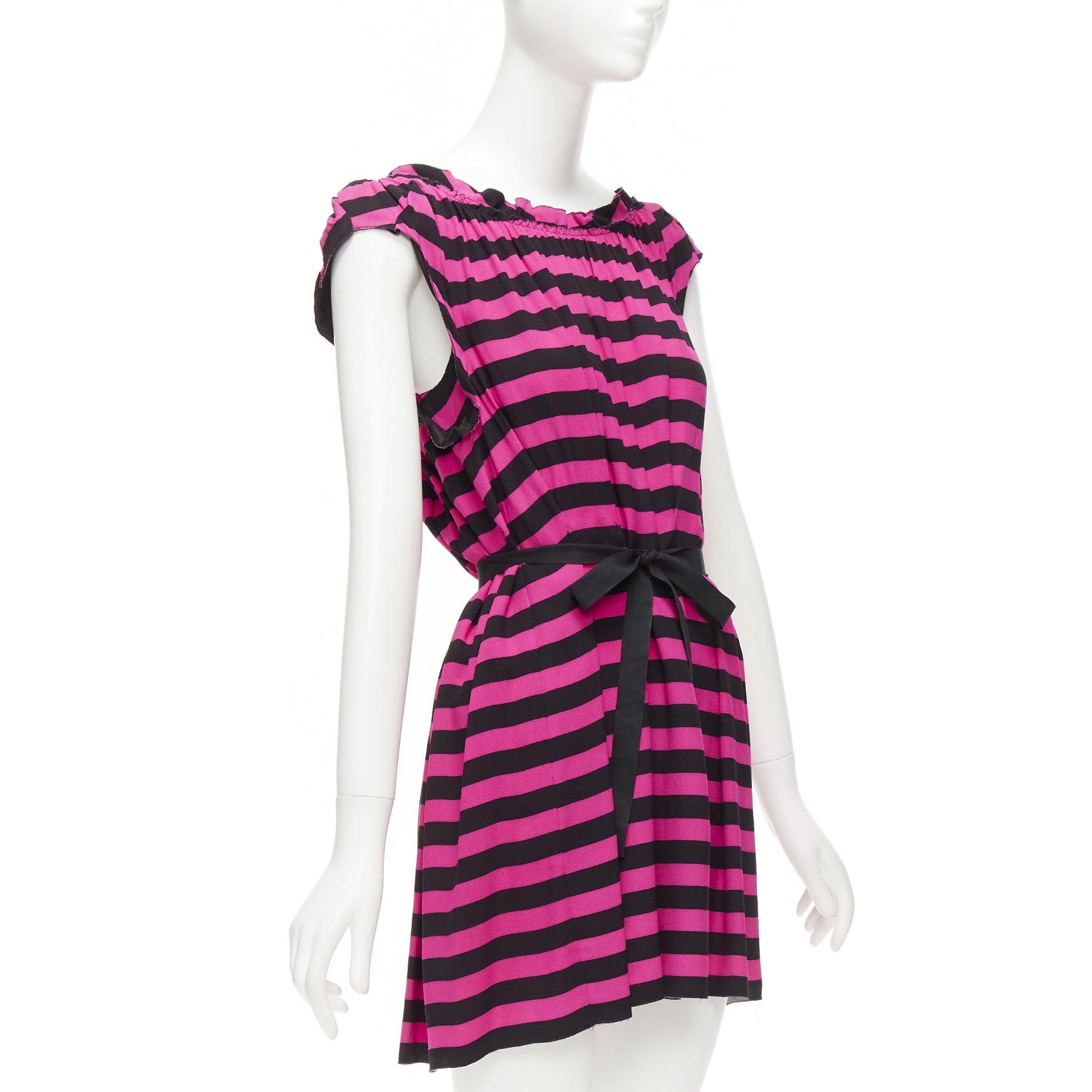 PRADA black hot pink striped pleated drop neck ribbon belt mini dress IT38 XS In Excellent Condition For Sale In Hong Kong, NT