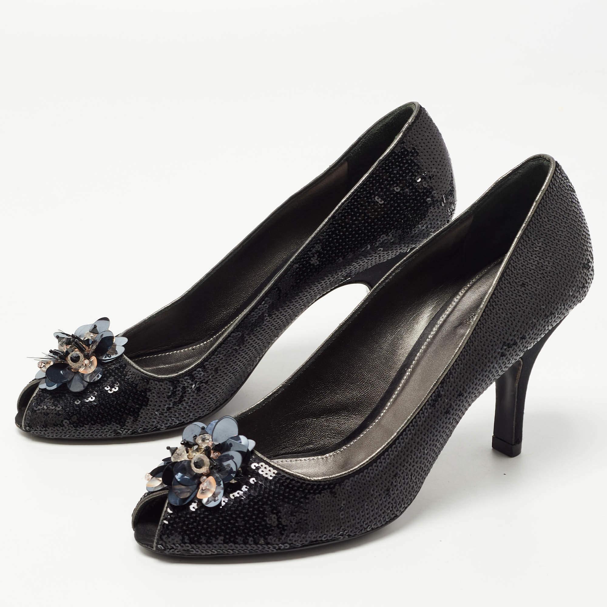 Perfectly sewn and finished to ensure an elegant look and fit  these Prada shoes are a purchase youll love flaunting. They look great on the feet.