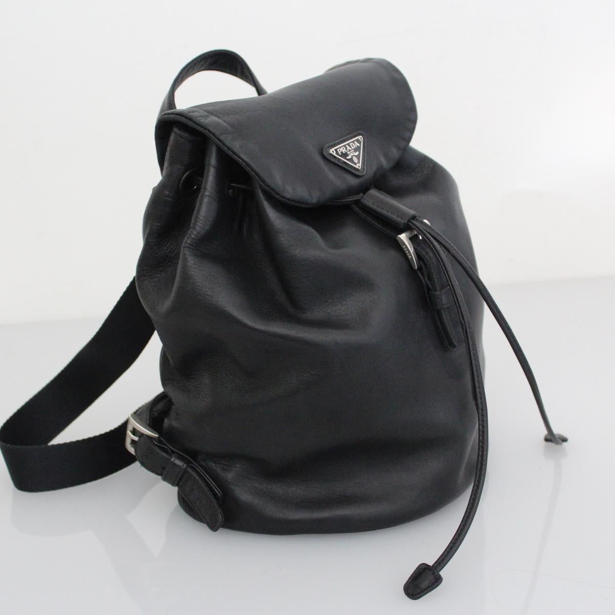 Prada Black Leather Backpack In Excellent Condition In Gazzaniga (BG), IT