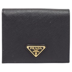 Prada Schwarzes Leder-Brieftasche zum Umklappen
