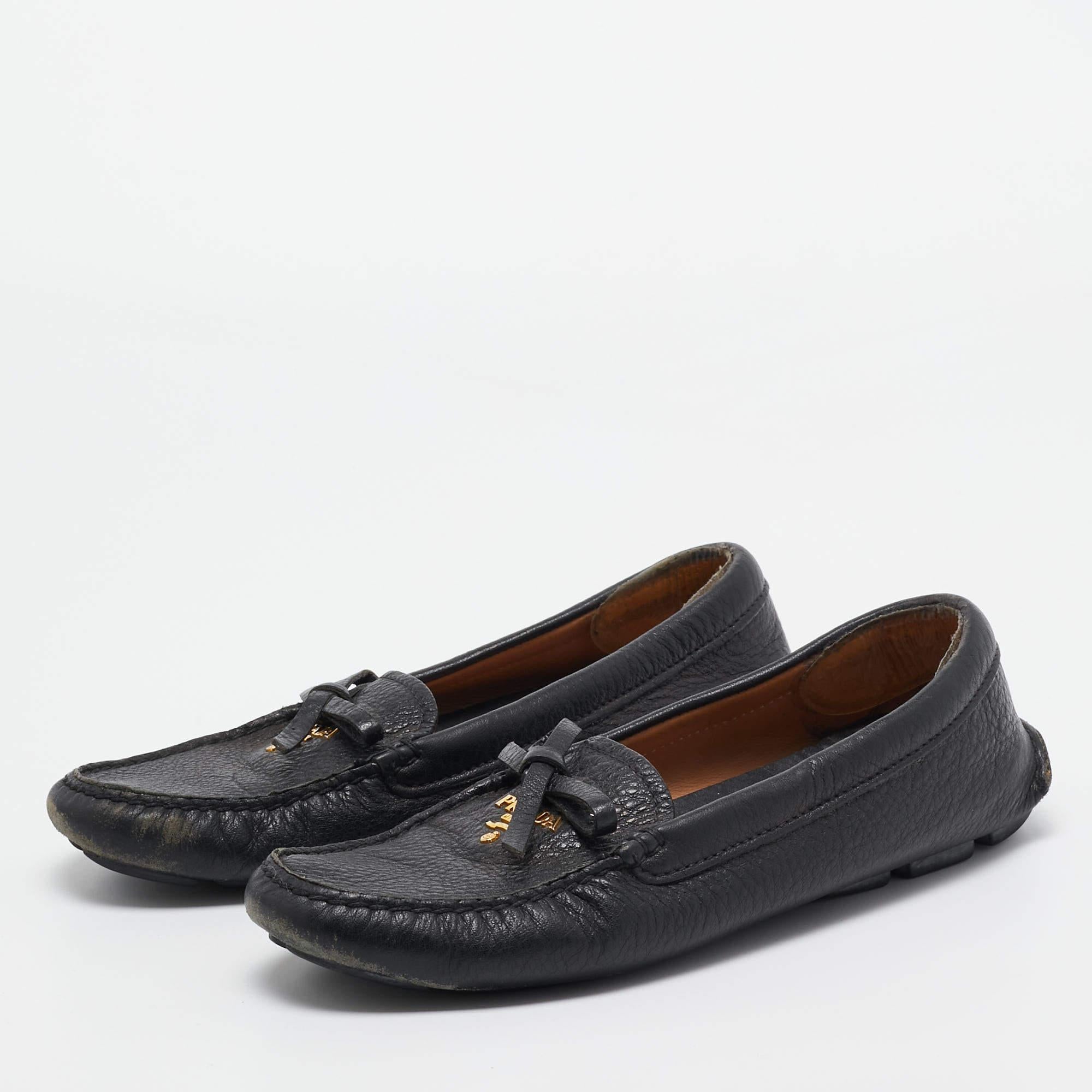 Pratiques, à la mode et durables, ces mocassins de créateur sont soigneusement conçus pour accompagner votre style au quotidien. Ils sont fabriqués à l'aide des meilleurs matériaux pour être un achat de premier ordre.