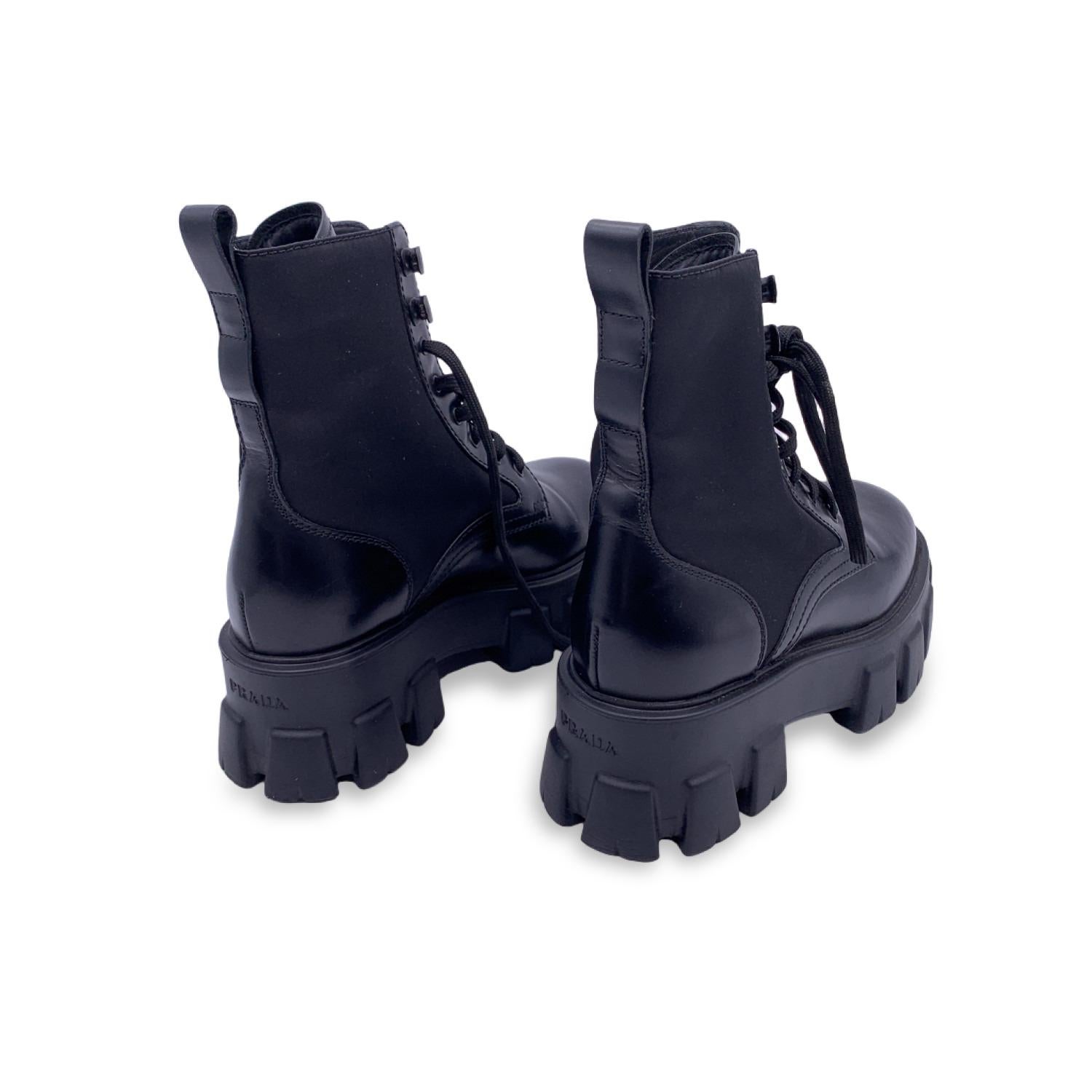 Prada Black Leather Combat Boots Monolith Size 36 In Excellent Condition In Rome, Rome