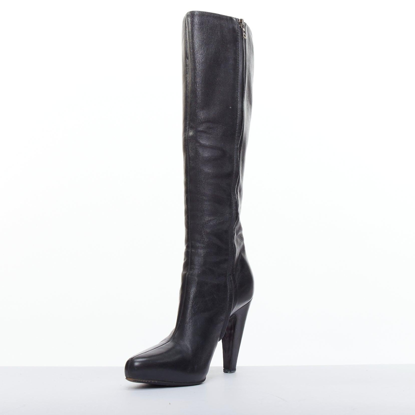 Noir PRADA - Bottes hautes pour mollets en cuir noir à talon conique EU39 en vente